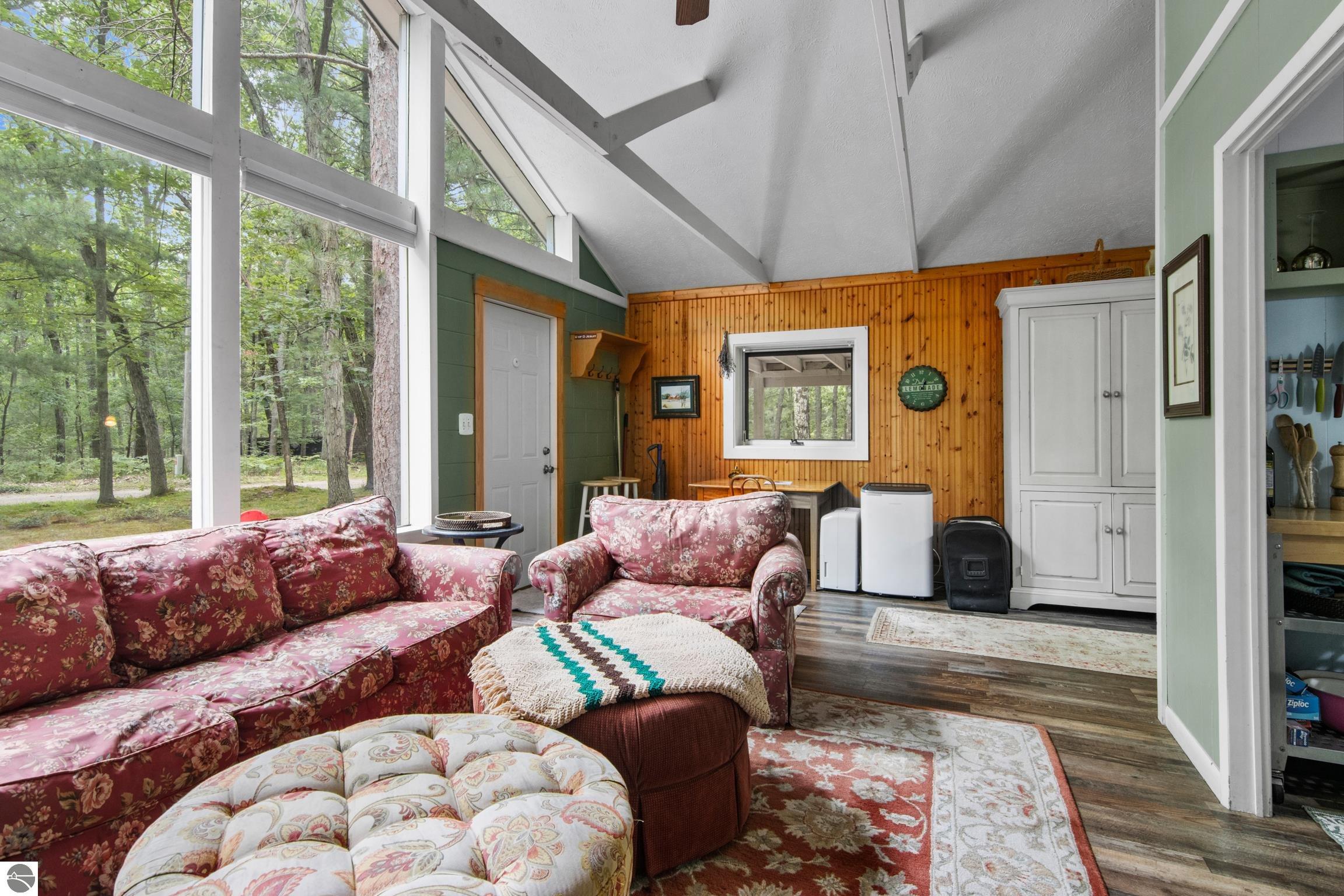 8856 South Road