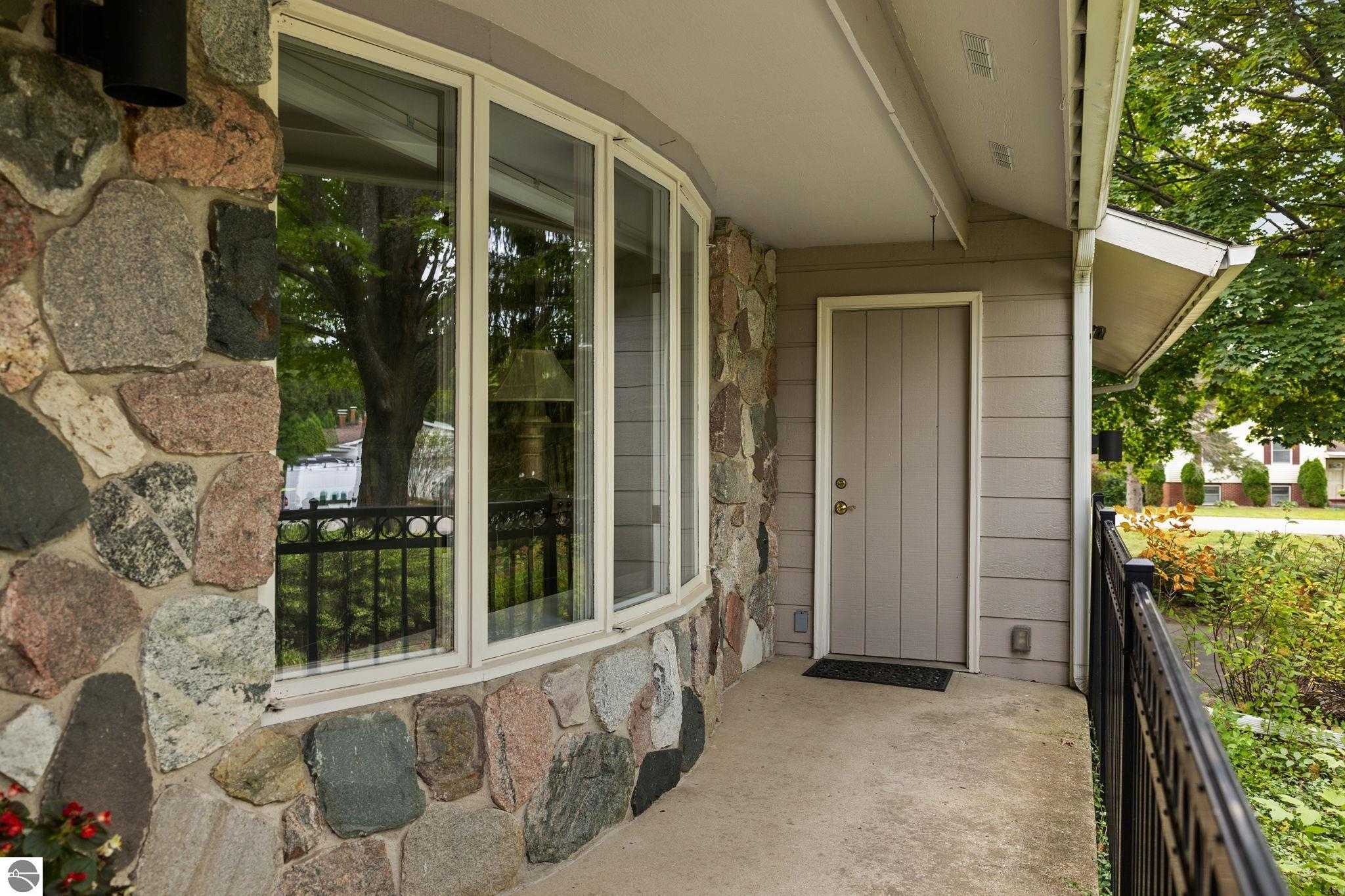 4318 Foxfire Drive