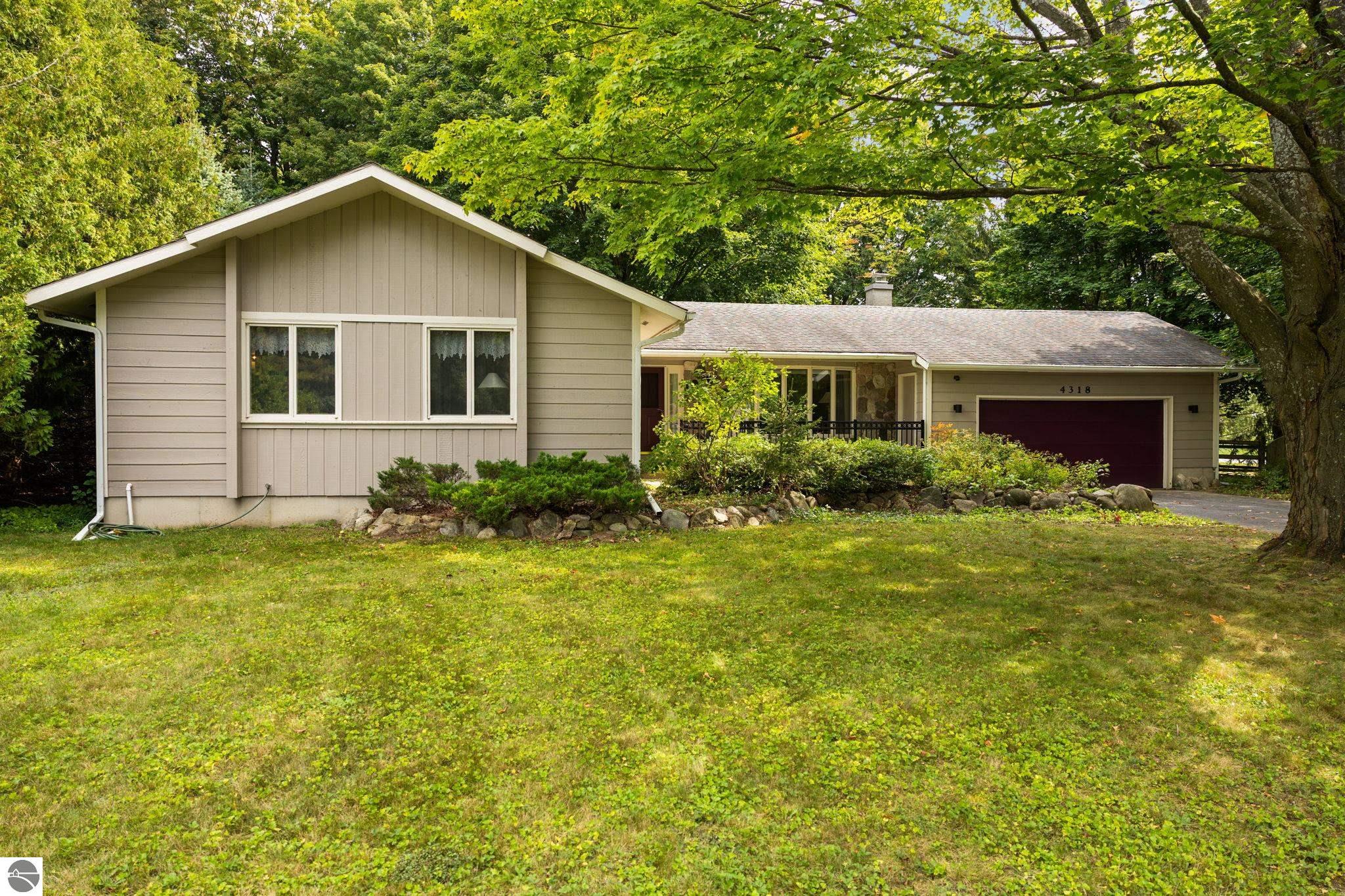 4318 Foxfire Drive