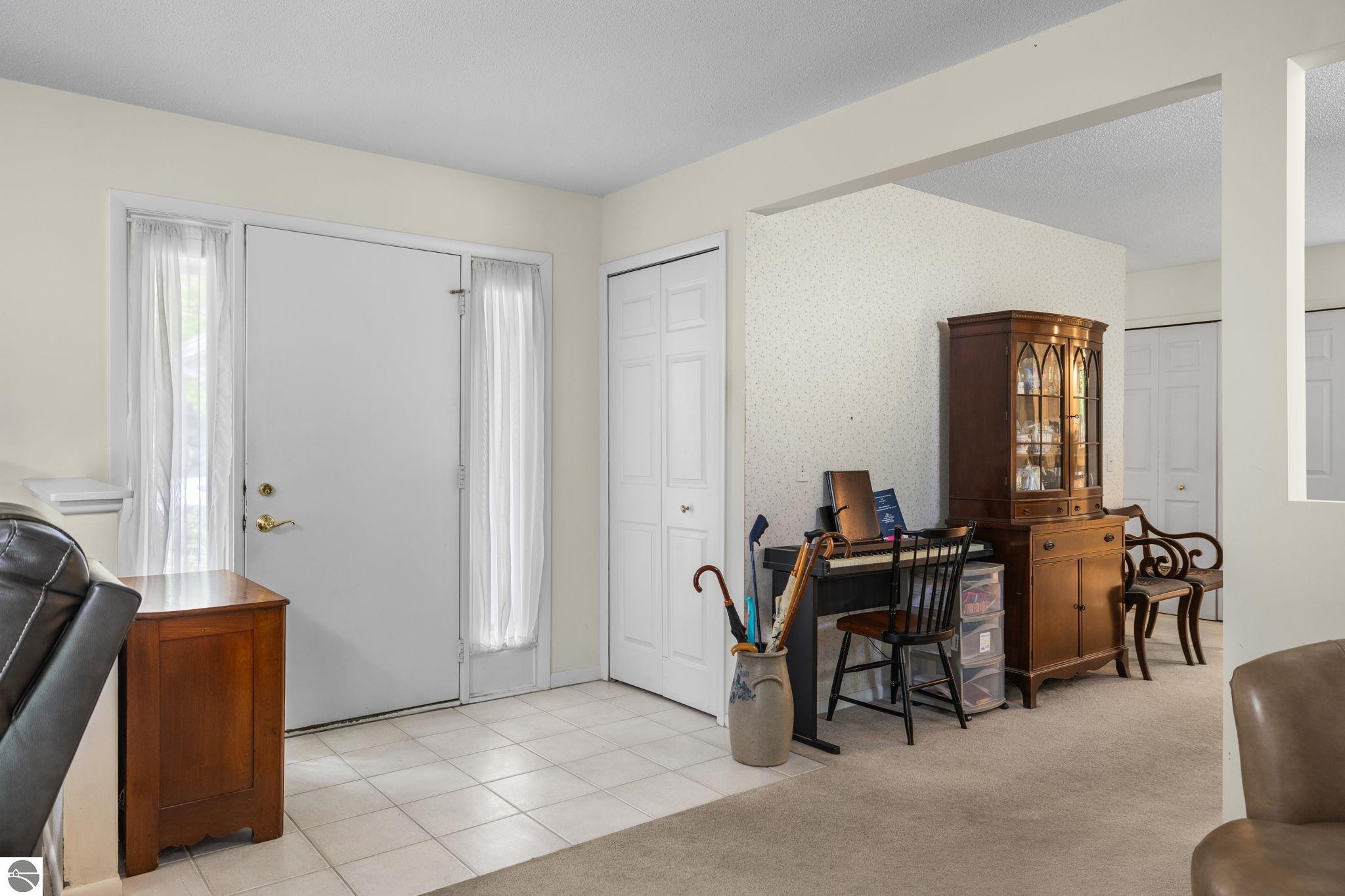 4318 Foxfire Drive