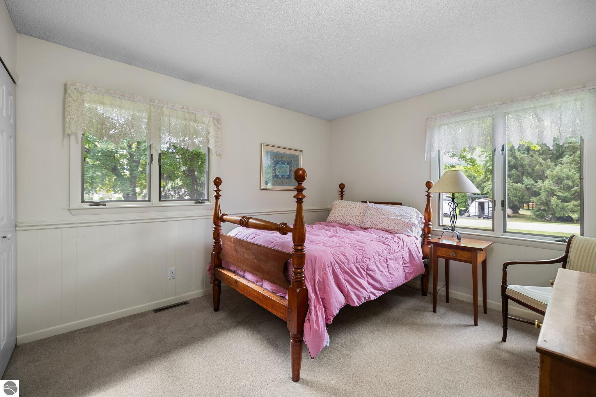 4318 Foxfire Drive