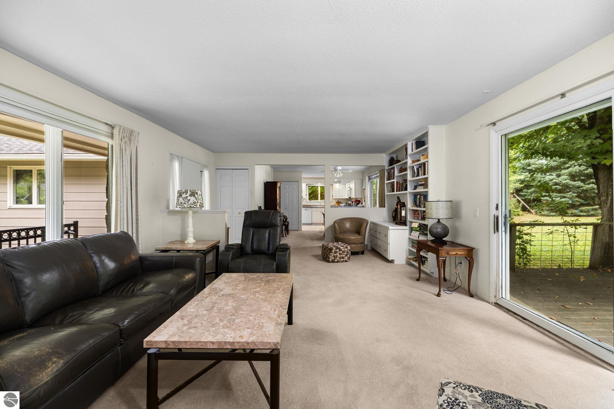 4318 Foxfire Drive