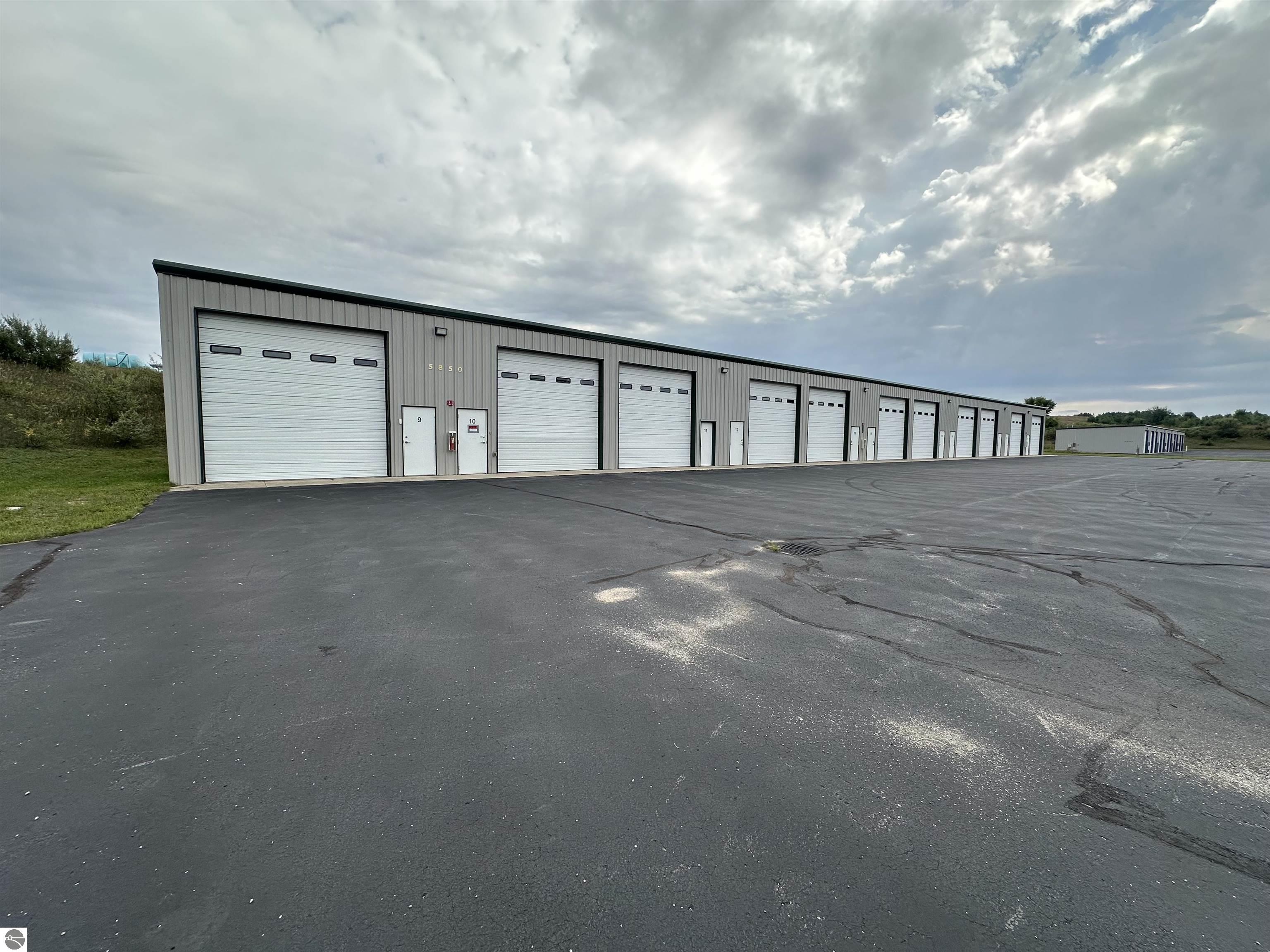 5850 Shugart Lane