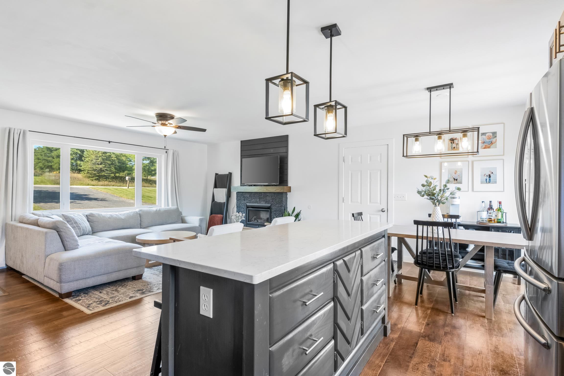 73 E Peach Tree Drive