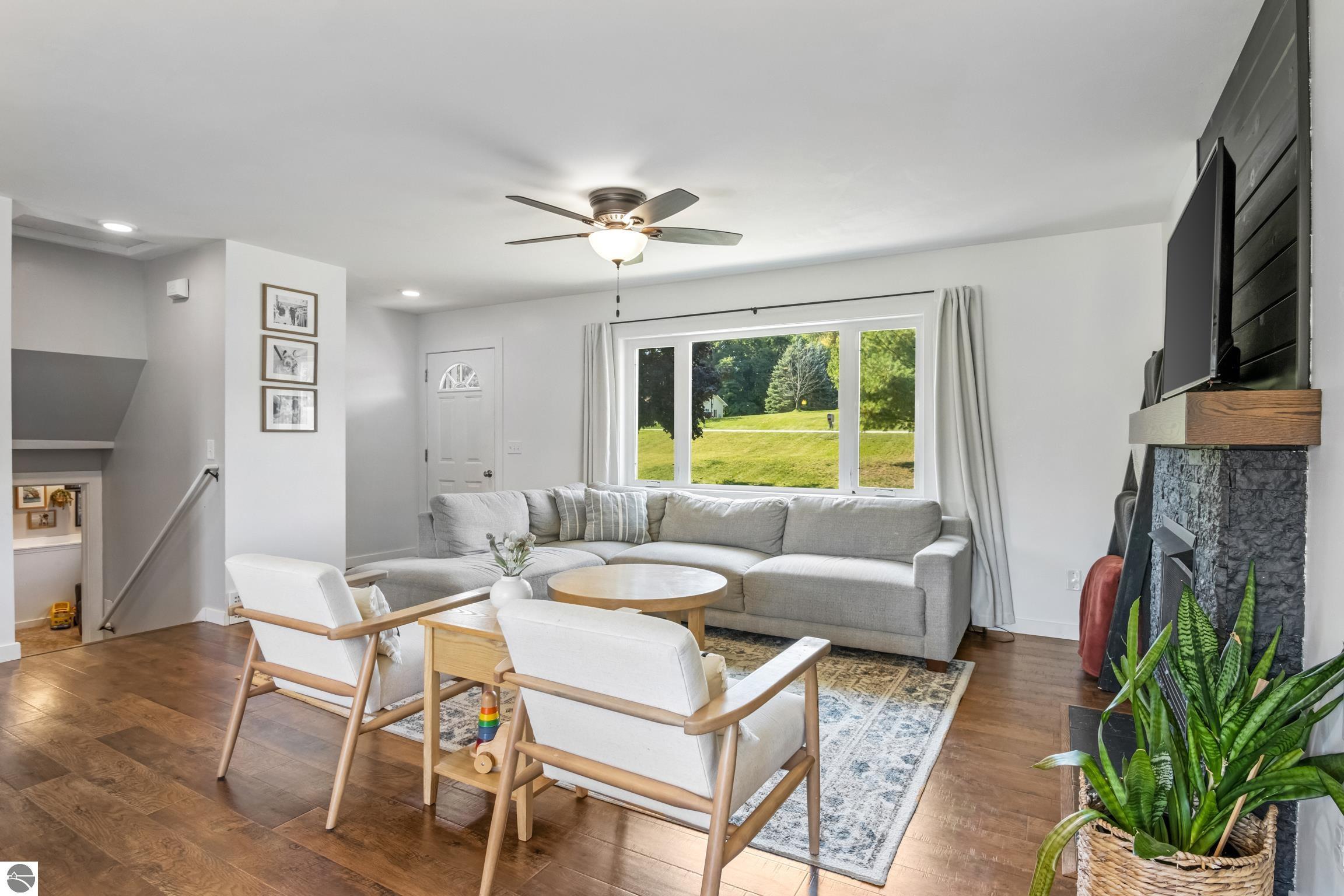 73 E Peach Tree Drive