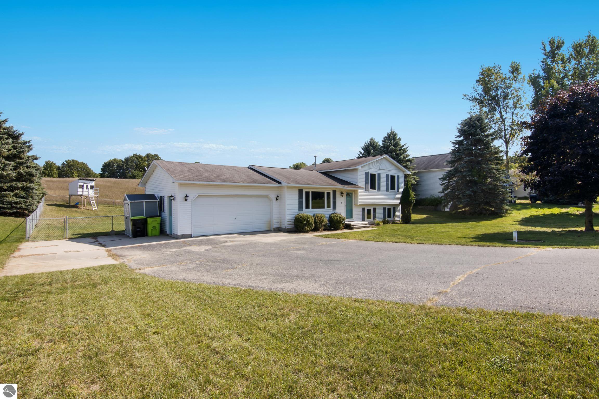 73 E Peach Tree Drive