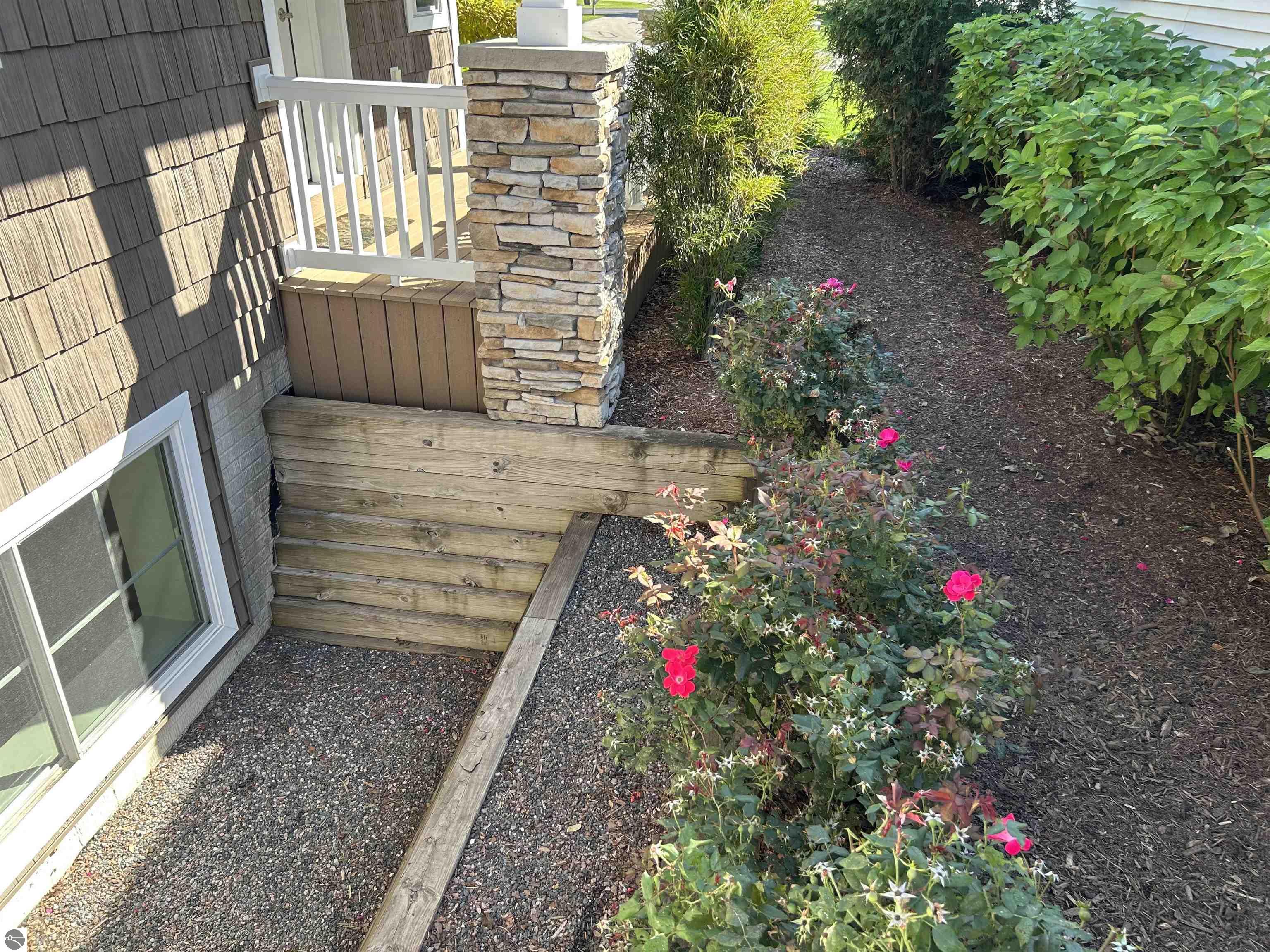 2641 Club Court
