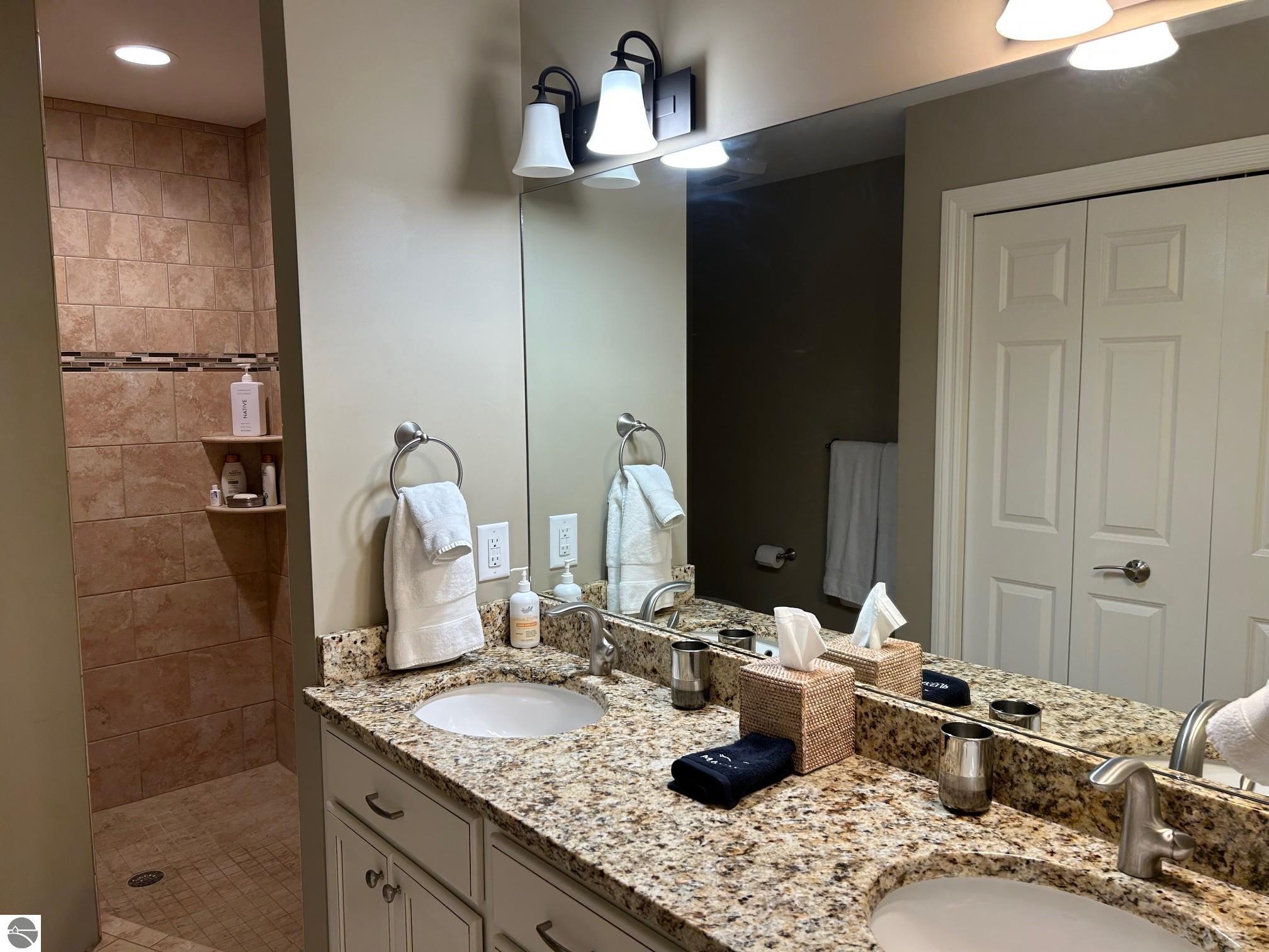 2641 Club Court