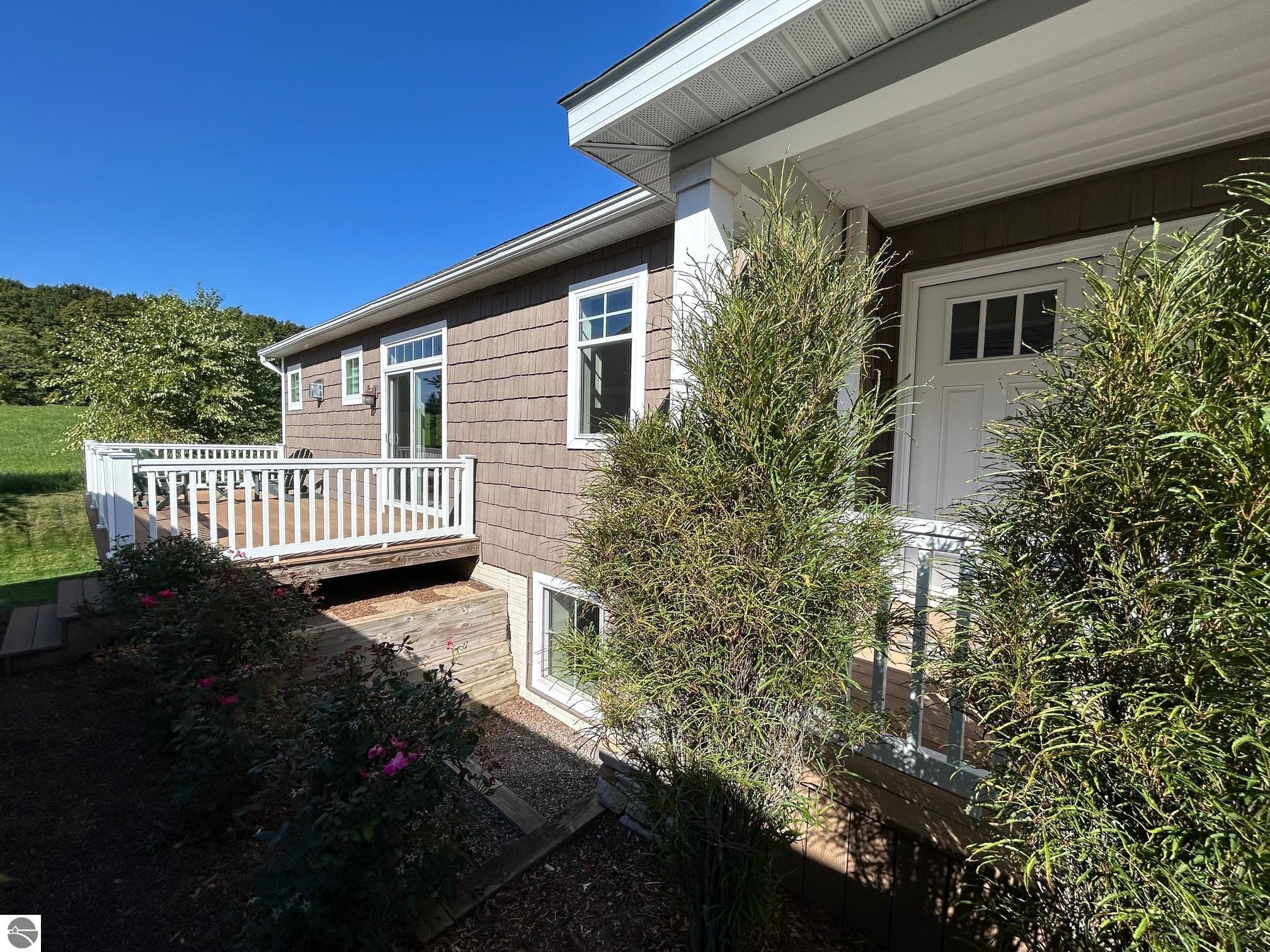 2641 Club Court