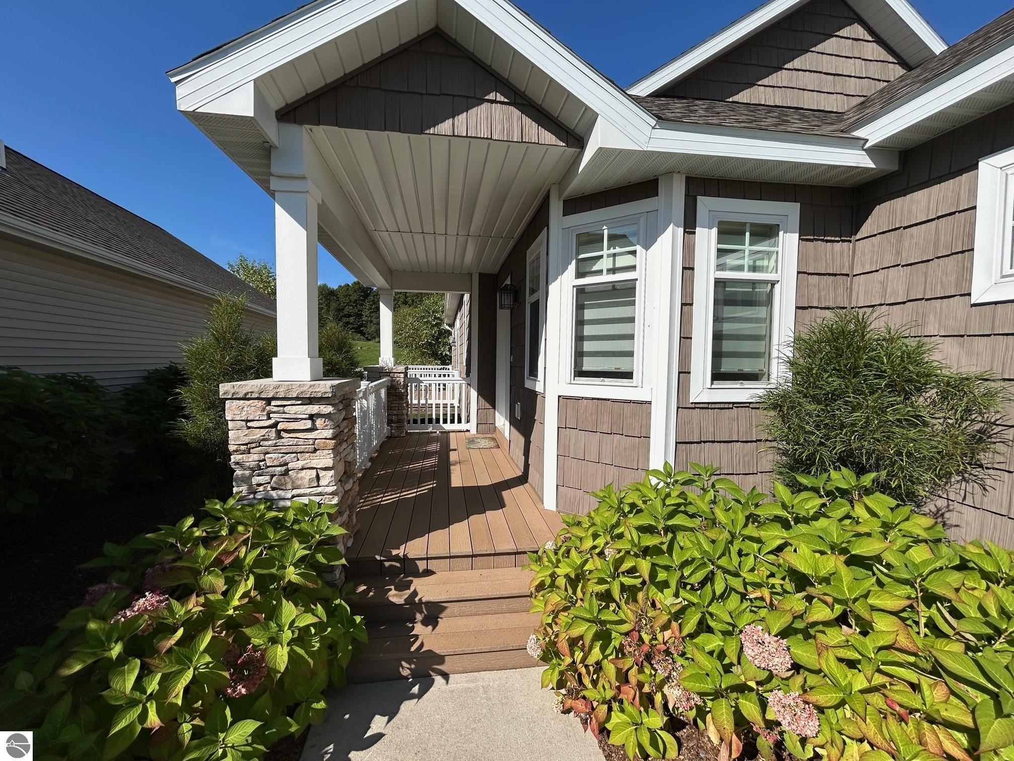 2641 Club Court