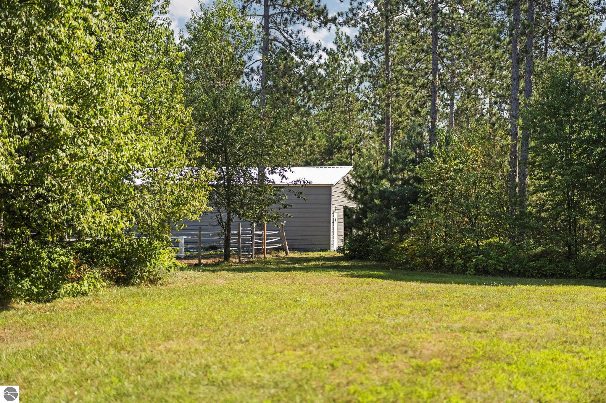 6061 Hodge Road