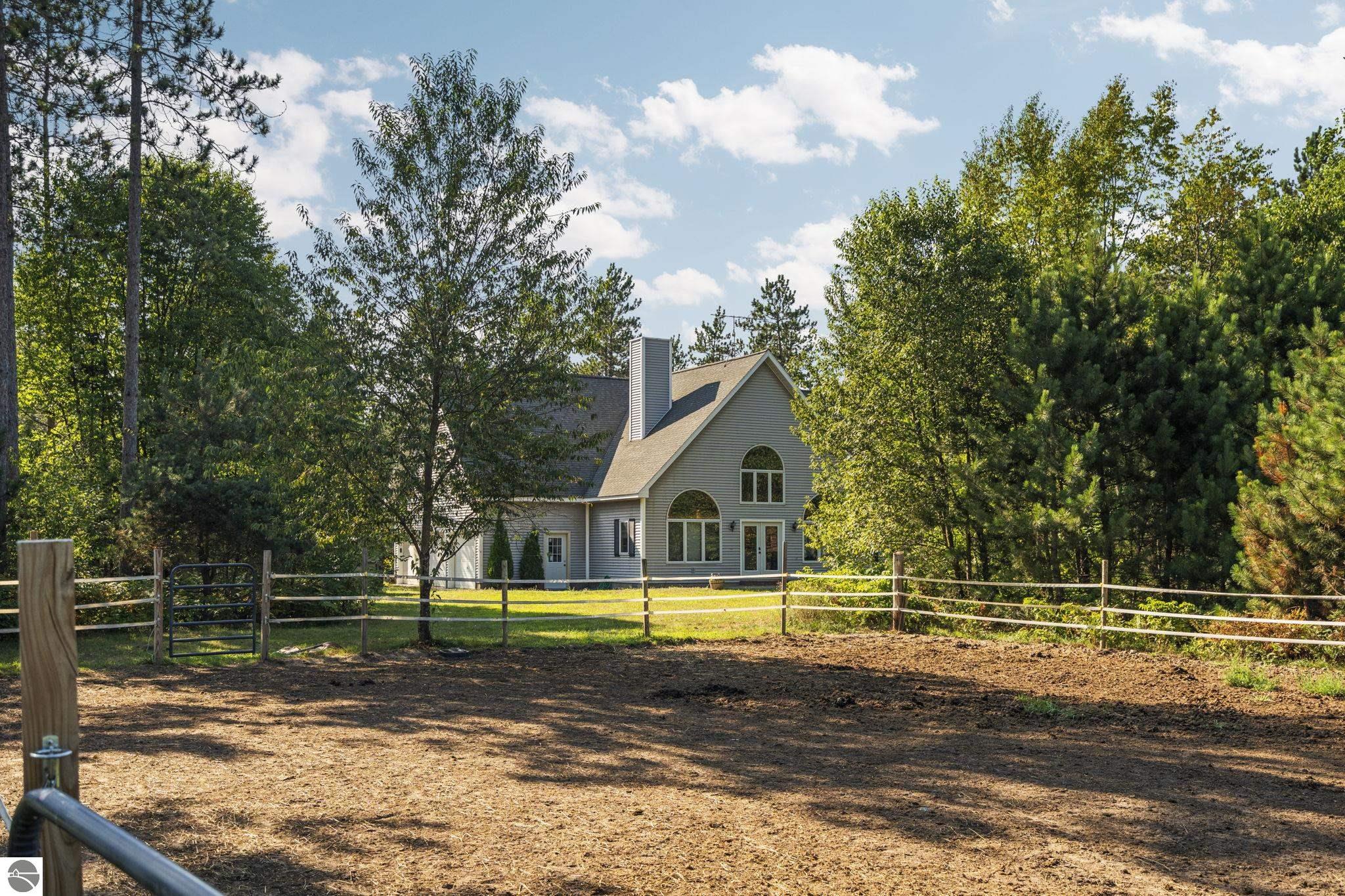 6061 Hodge Road