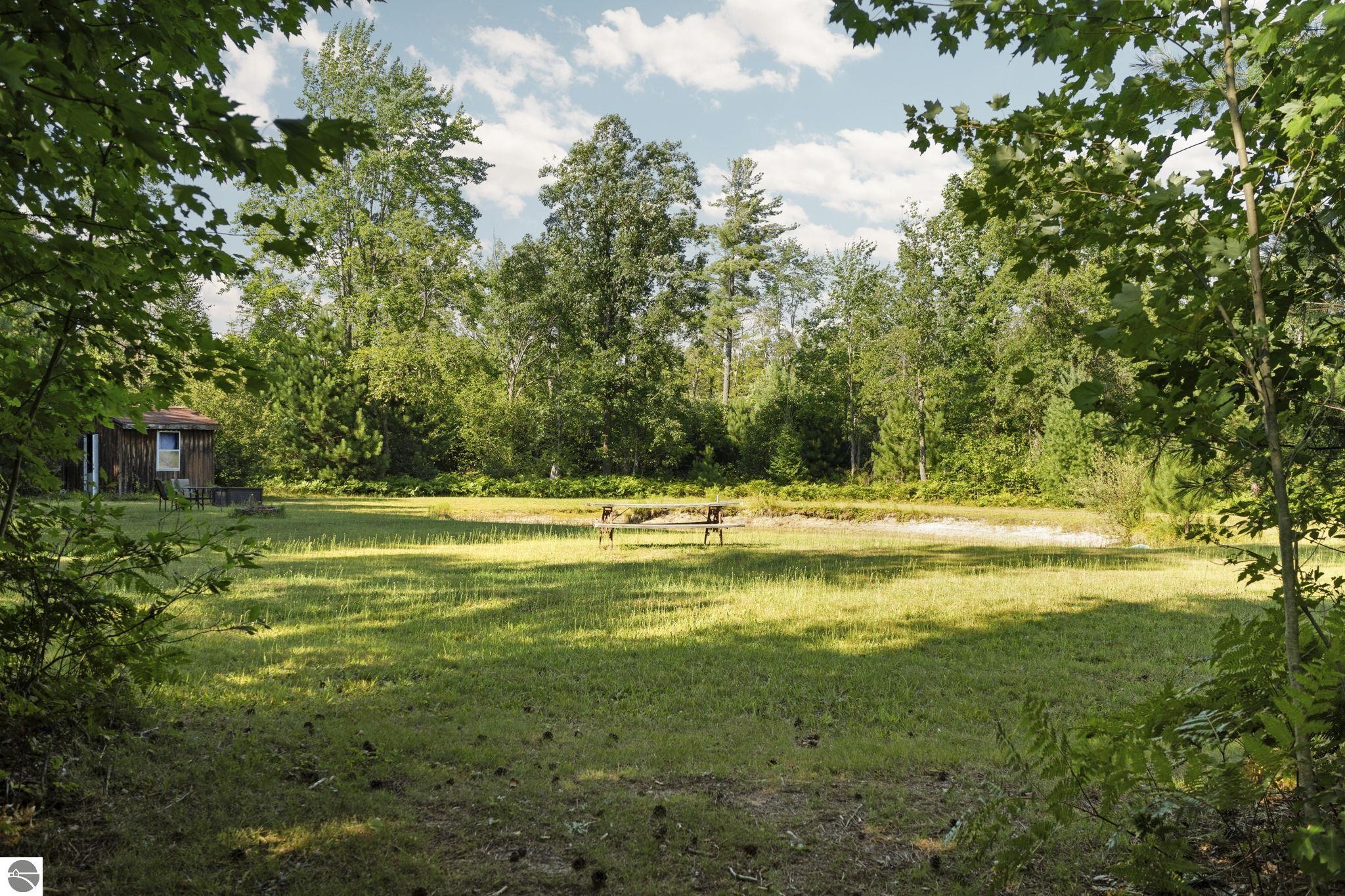 6061 Hodge Road