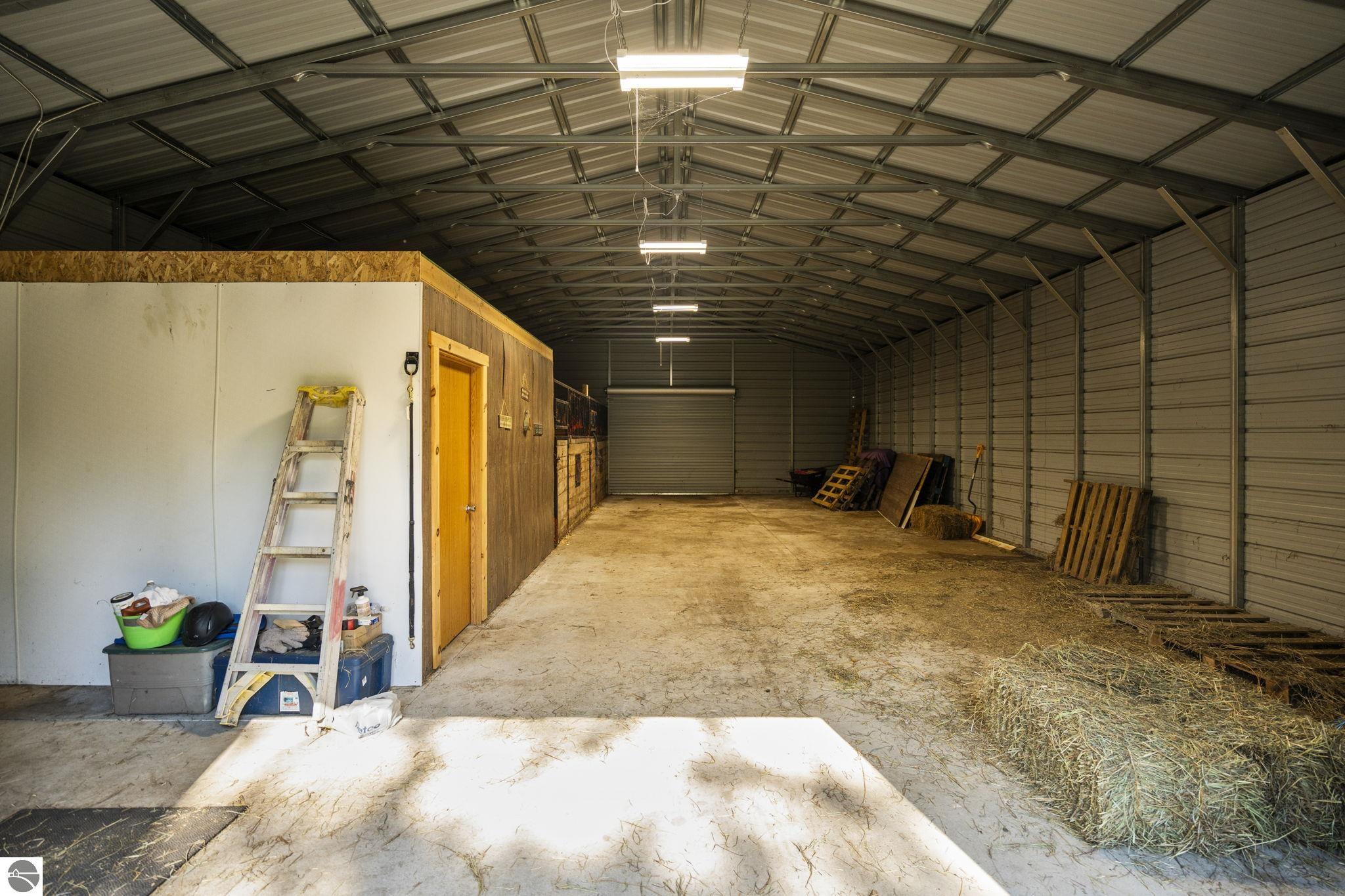 6061 Hodge Road