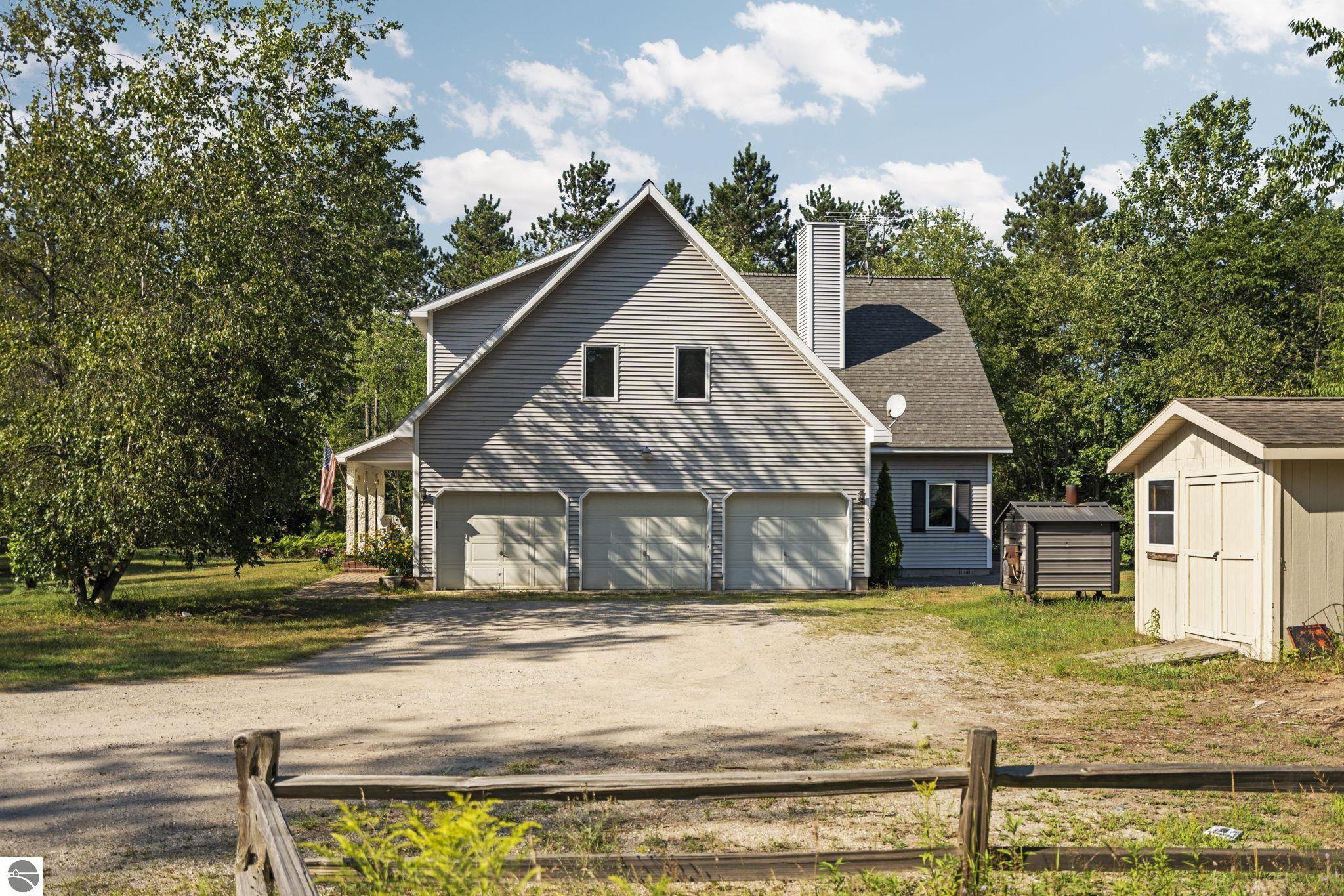 6061 Hodge Road