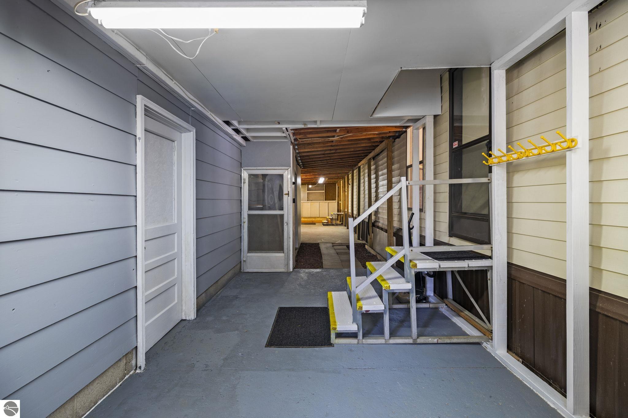 2128 Laura Drive