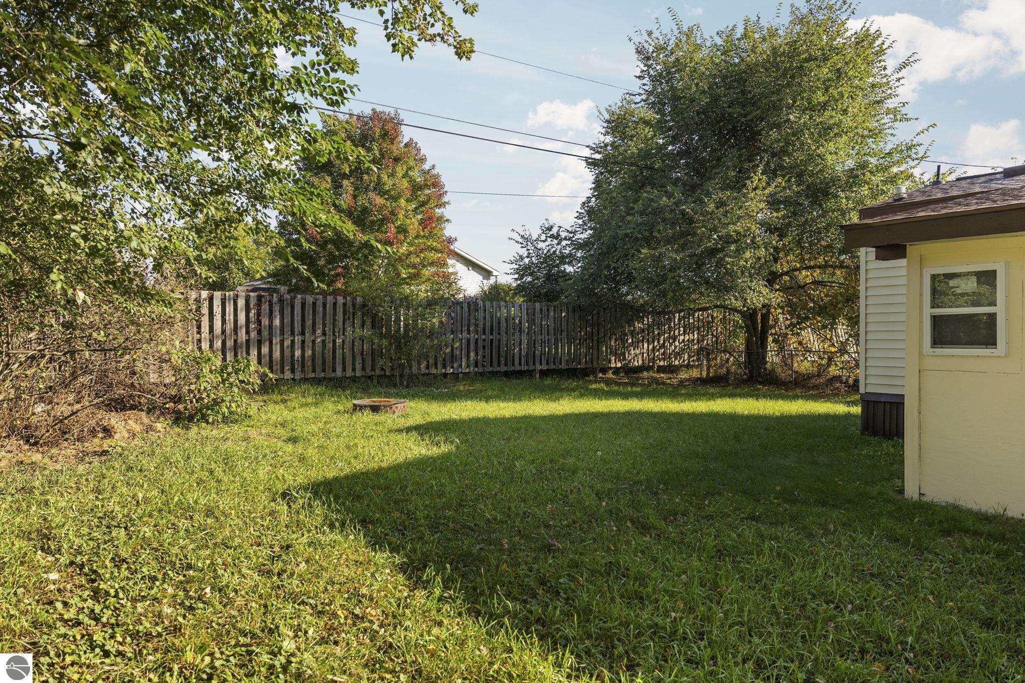 2128 Laura Drive