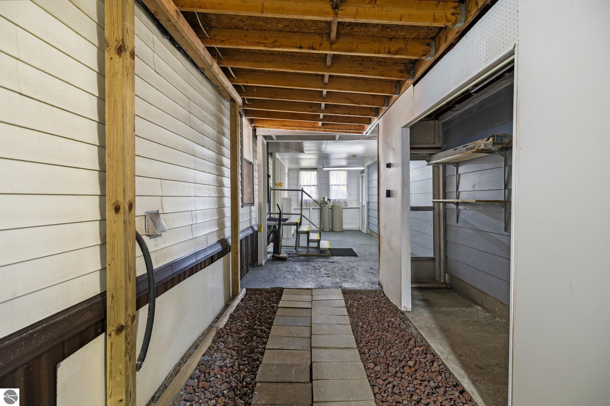 2128 Laura Drive