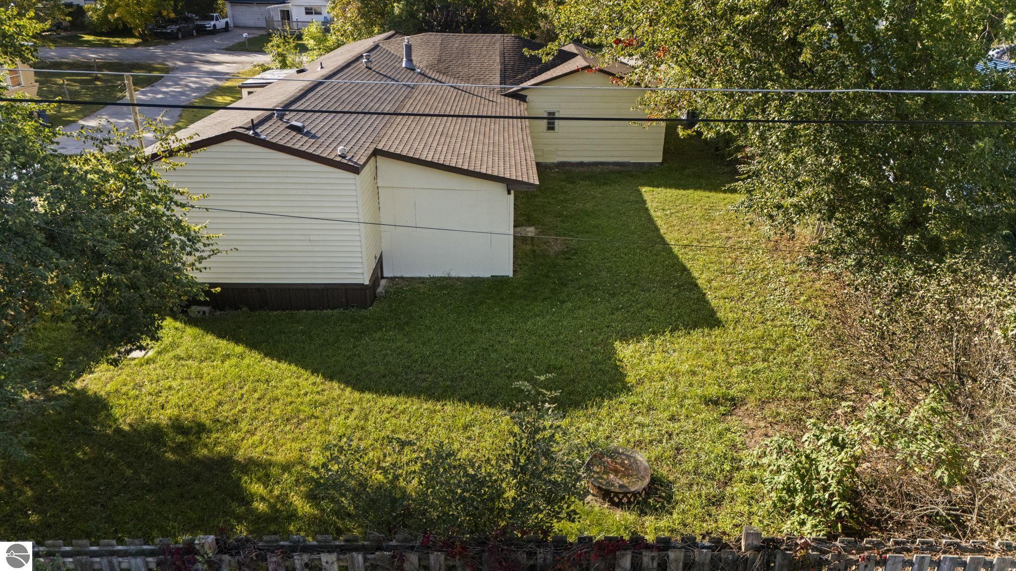 2128 Laura Drive