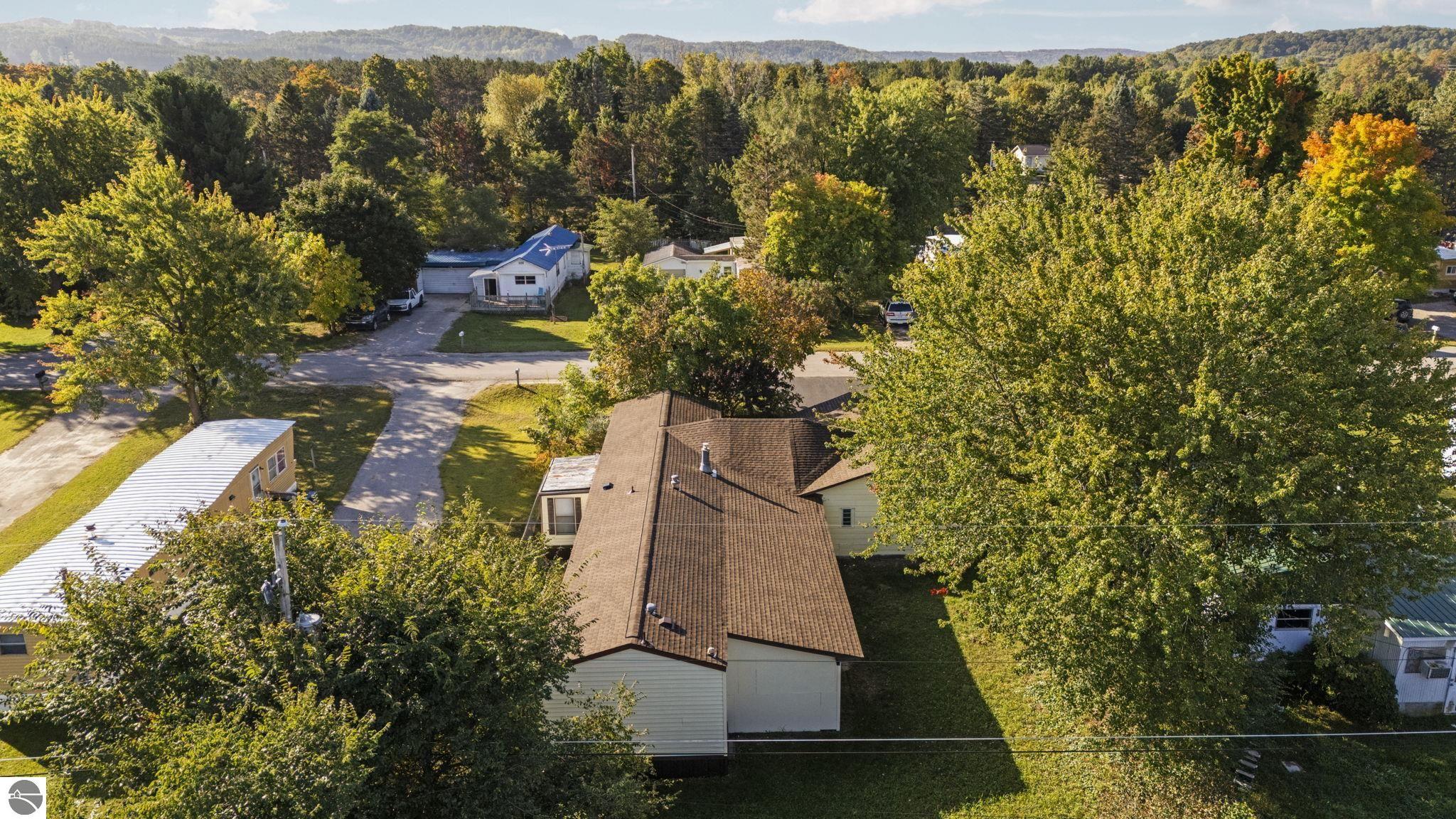 2128 Laura Drive