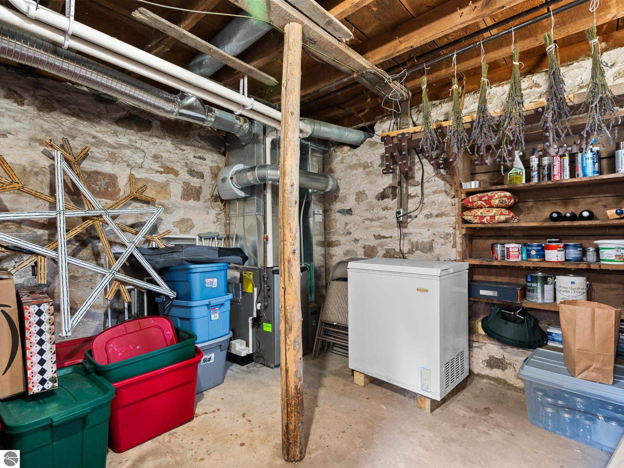102 S Boyd Street