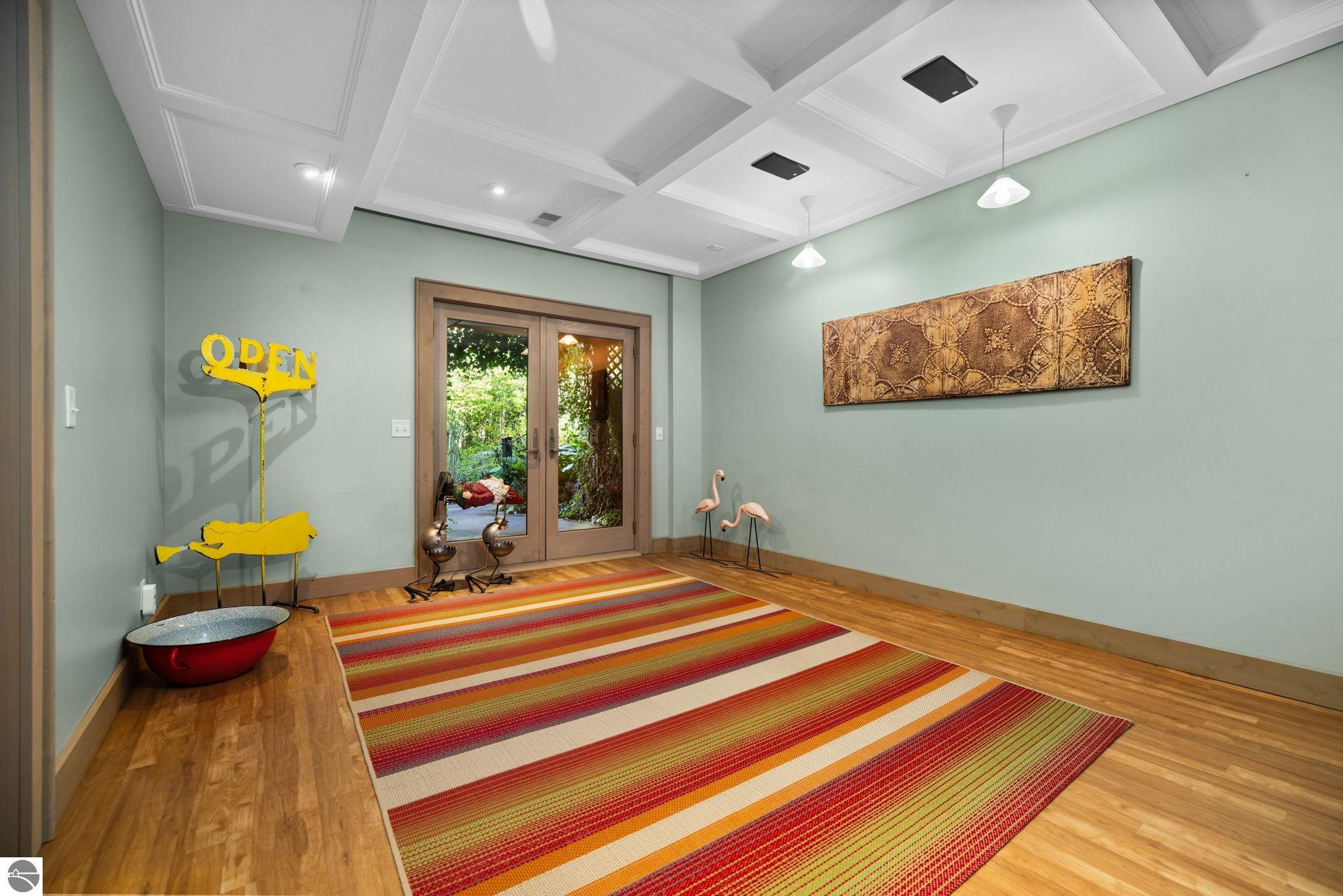 9242 E Strang Road