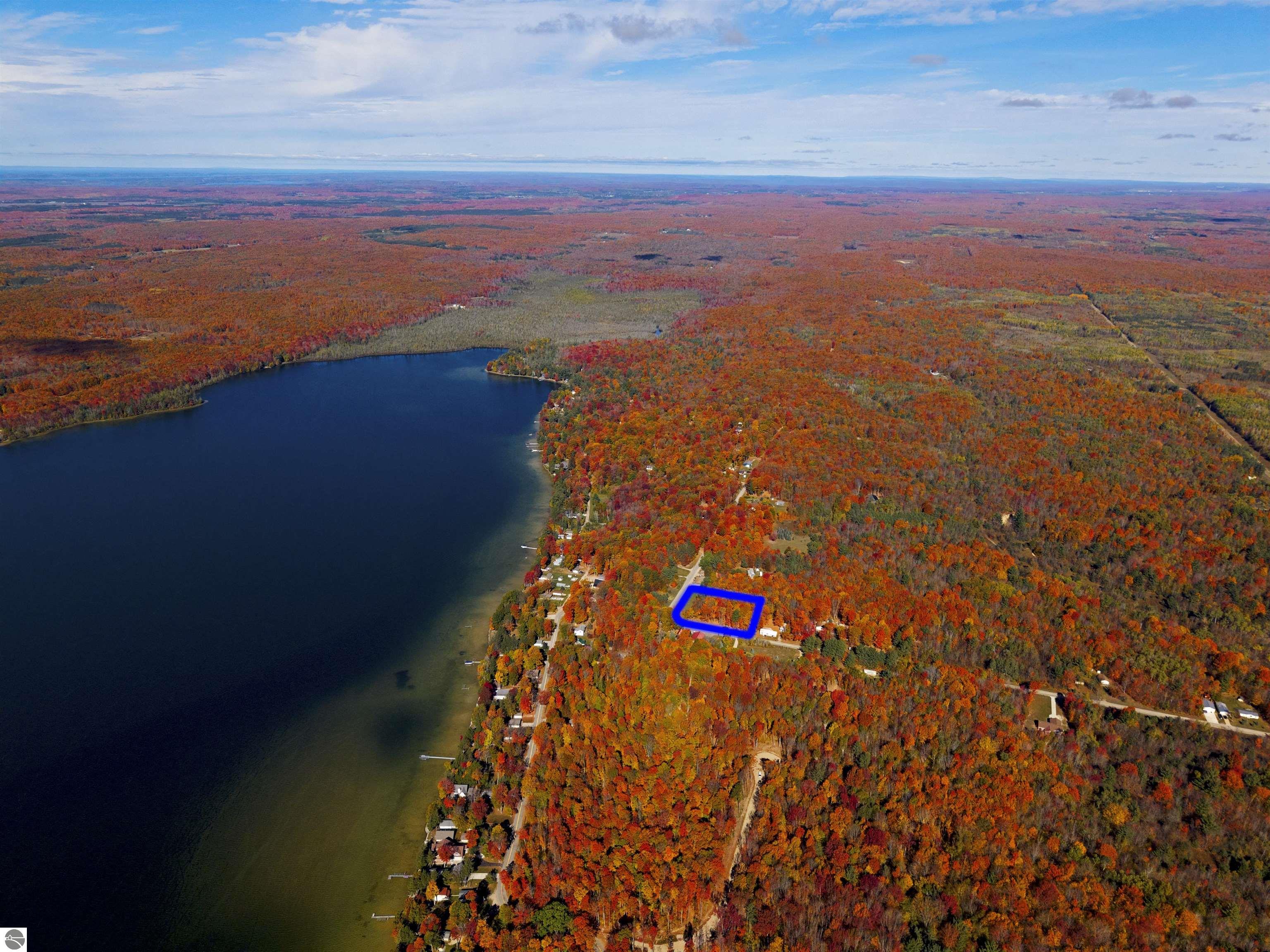 5038 NE East Shore Drive