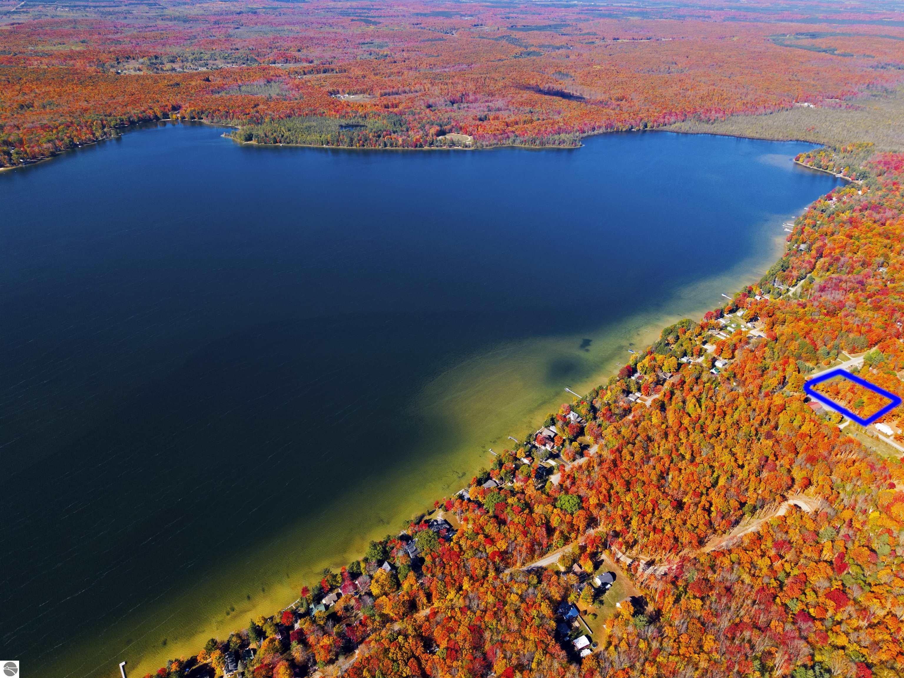 5038 NE East Shore Drive