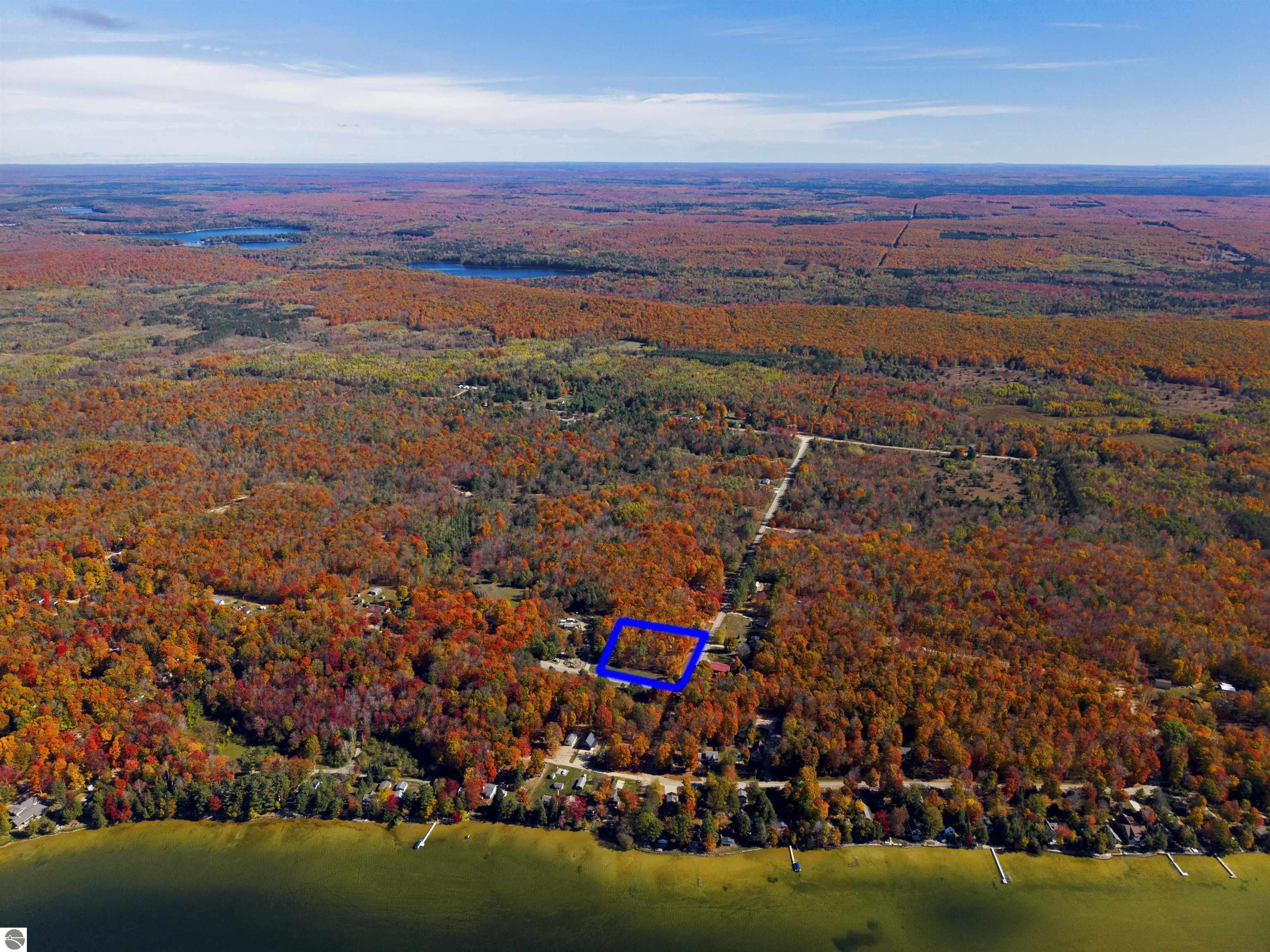 5038 NE East Shore Drive