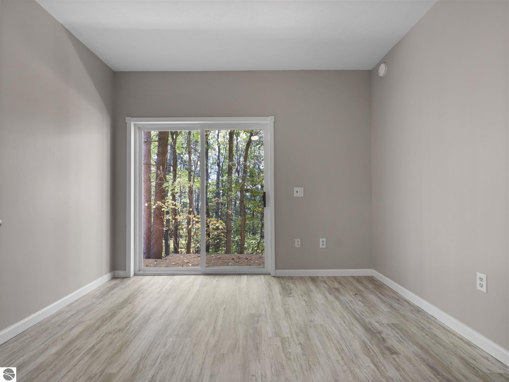 4033 Sherwood Forest Drive