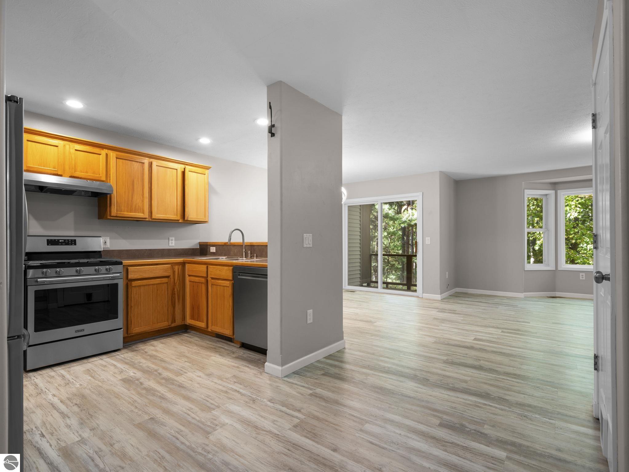 4033 Sherwood Forest Drive