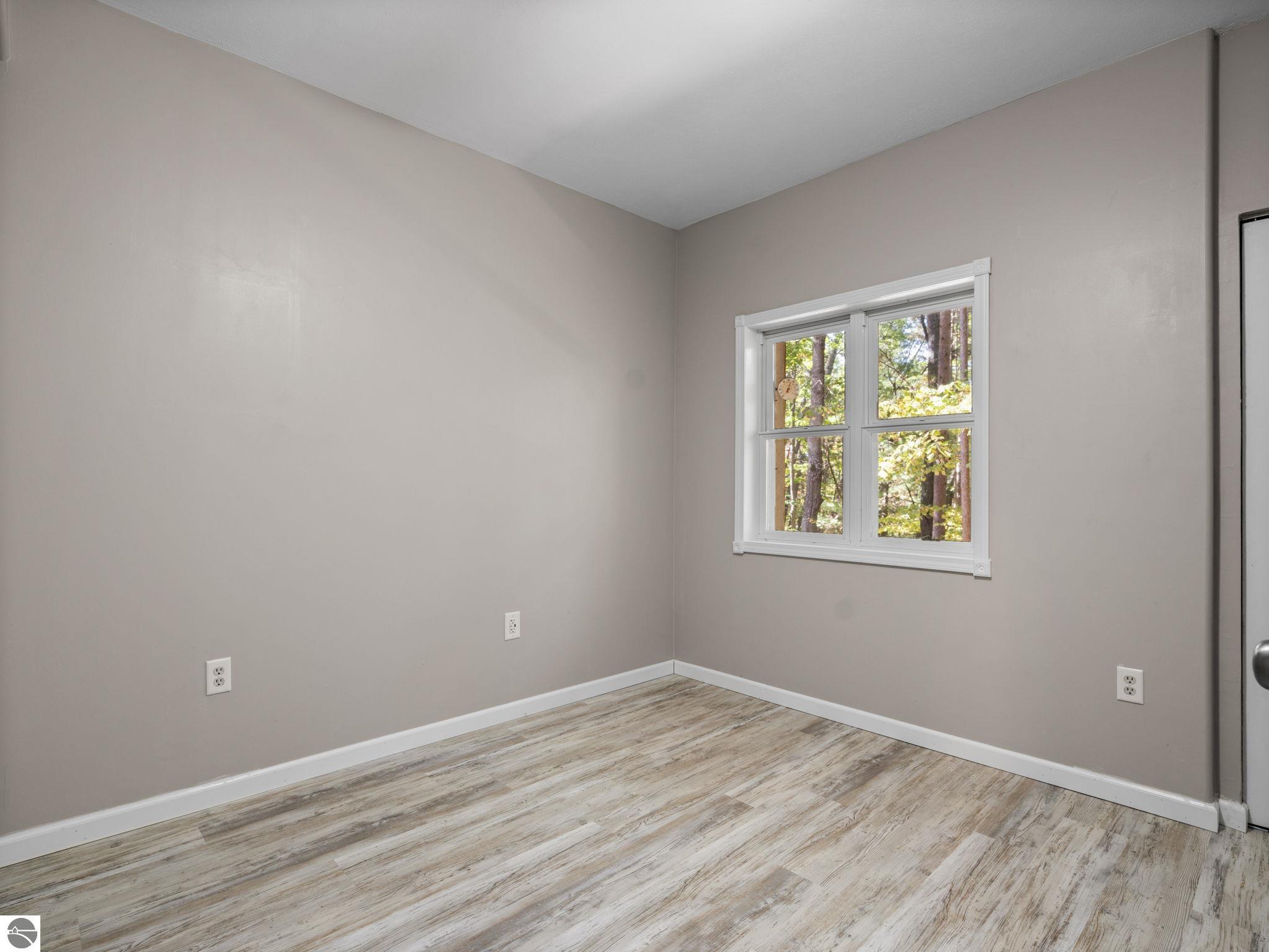 4033 Sherwood Forest Drive