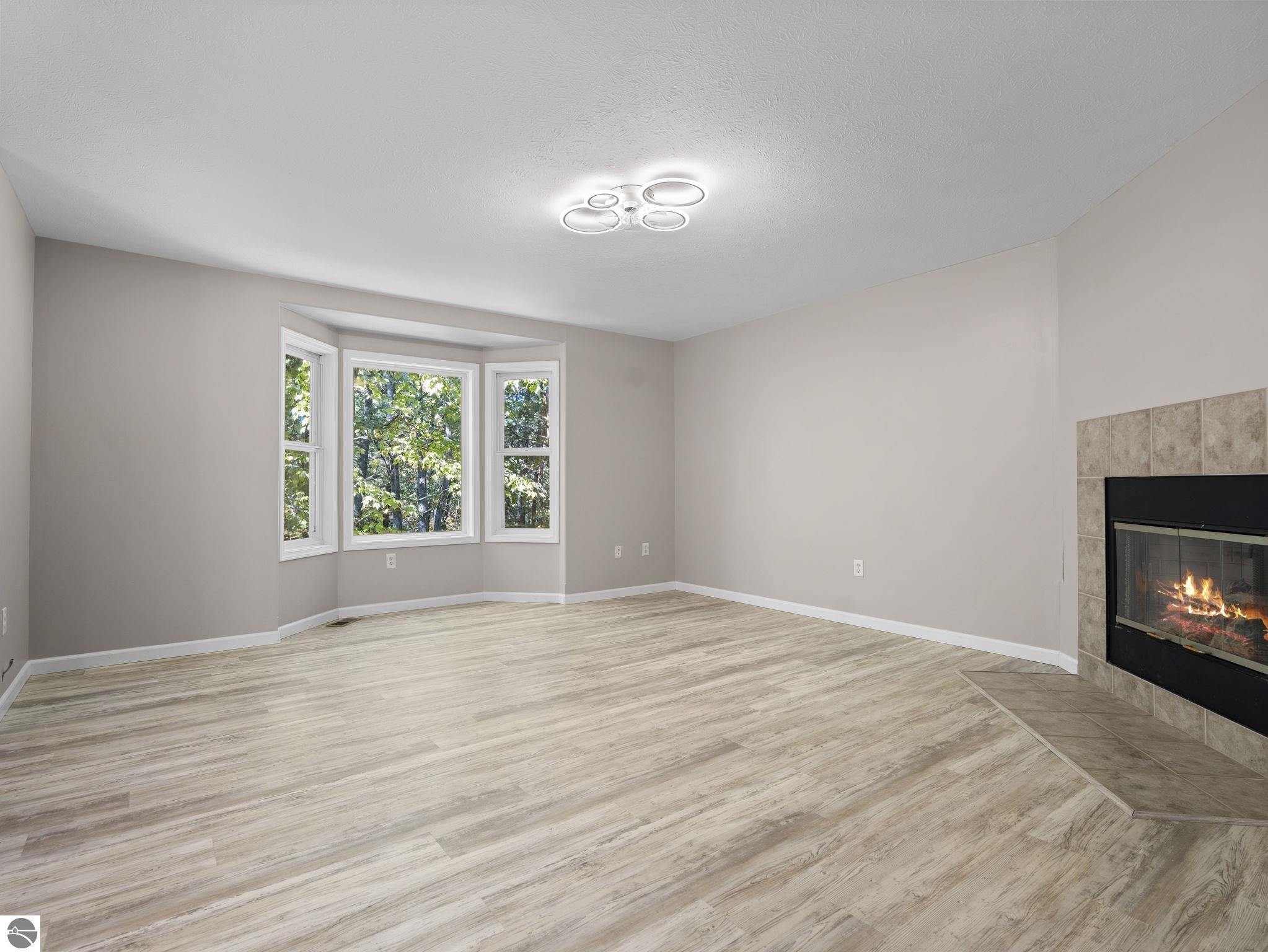 4033 Sherwood Forest Drive
