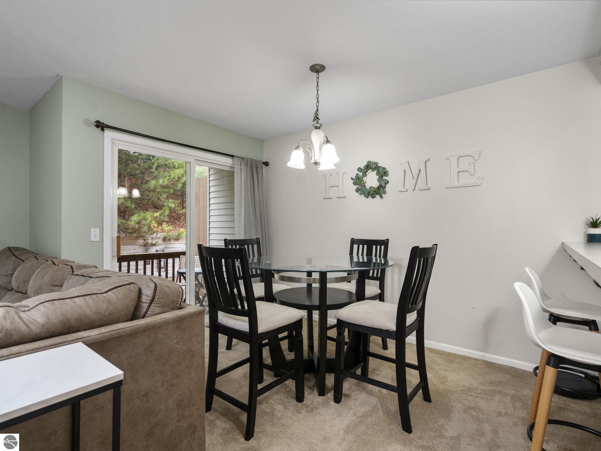3948 Sherwood Forest Drive