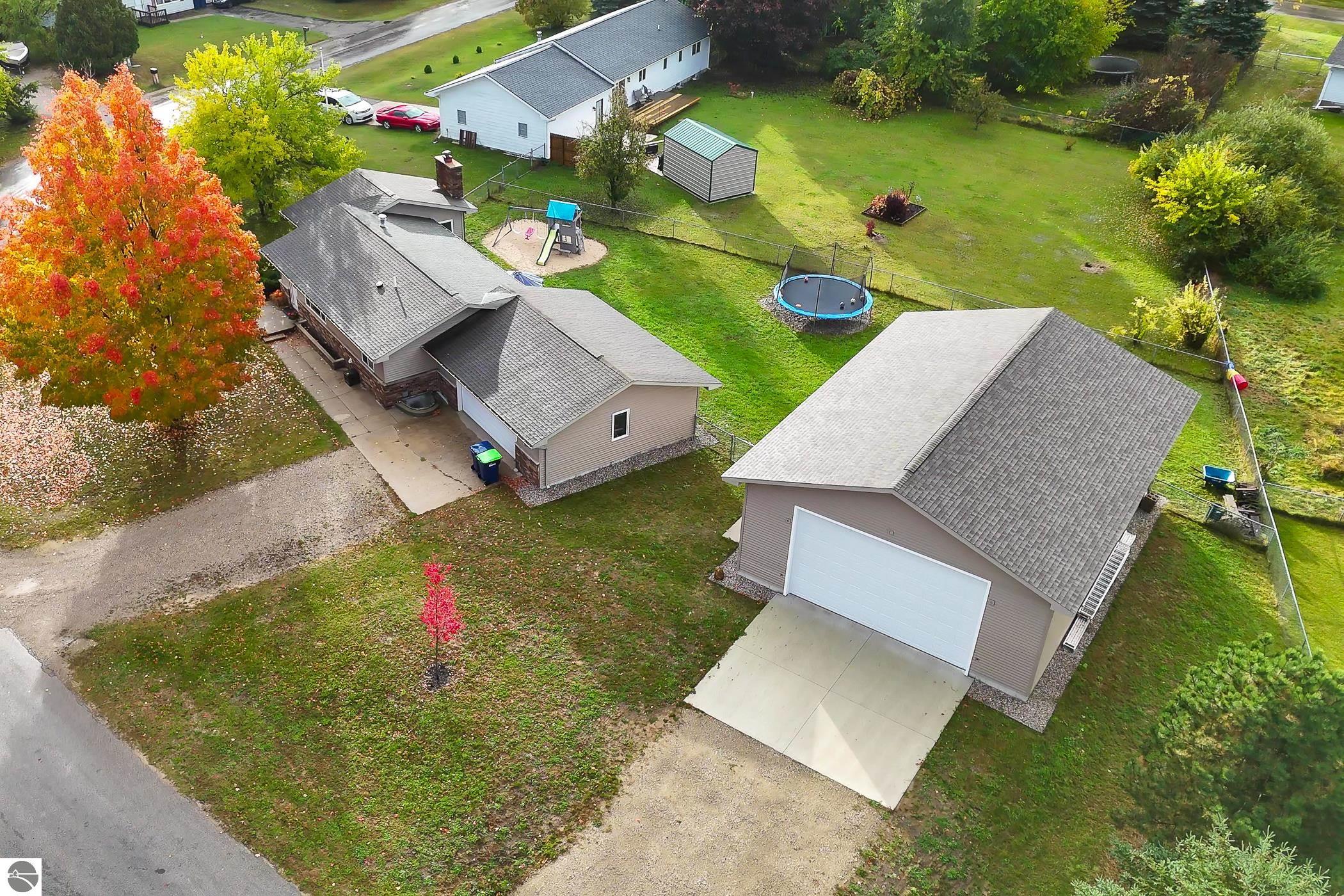 3093 Horseshoe Drive