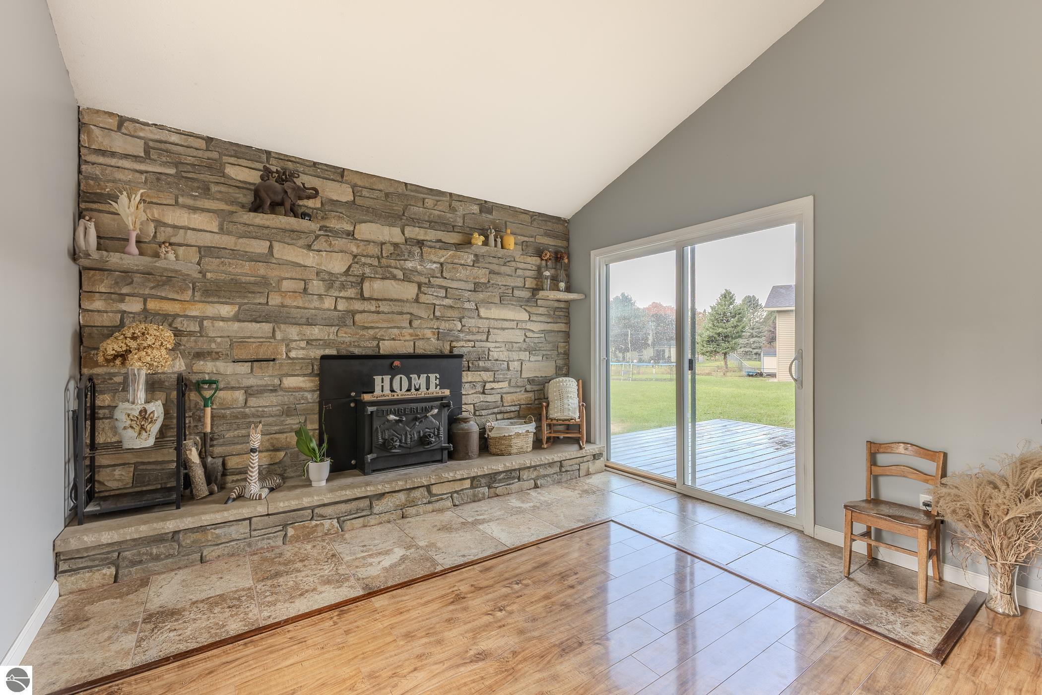 3093 Horseshoe Drive