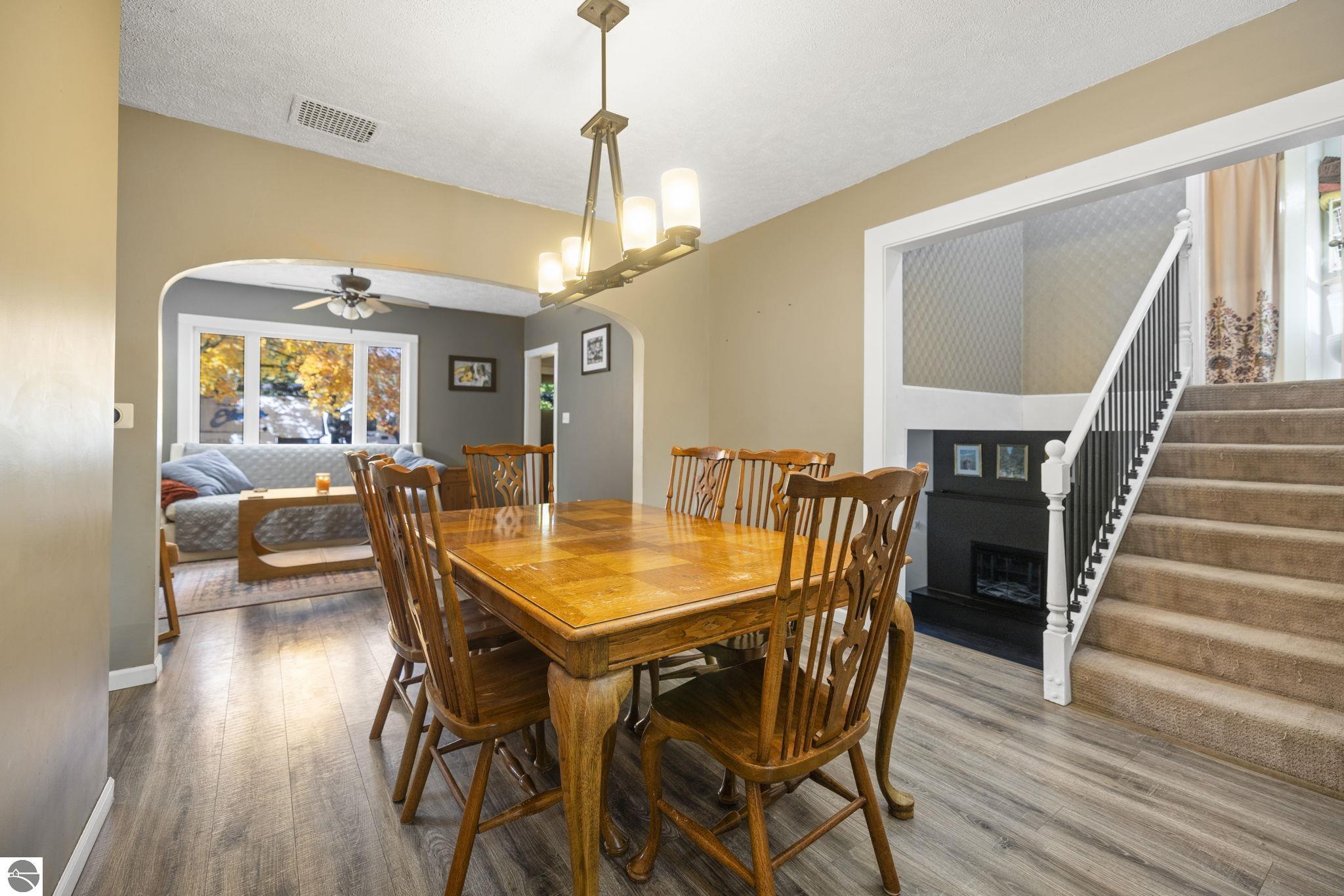 221 W Fifteenth Street