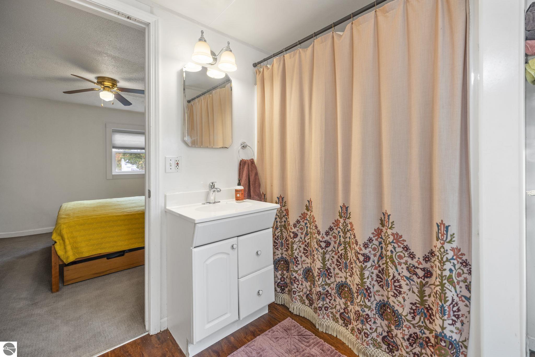 221 W Fifteenth Street