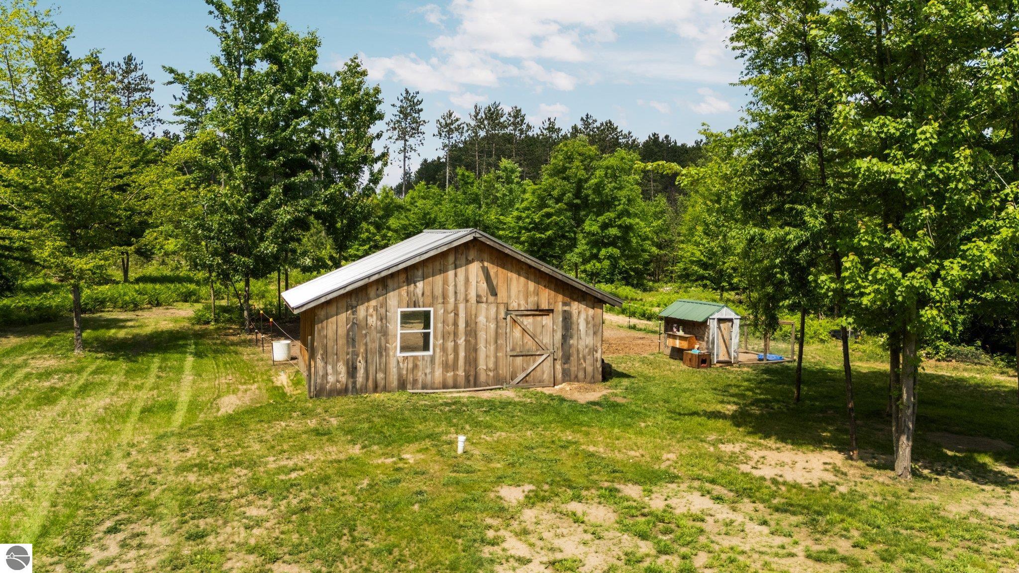 6330 Lund Road, Sw