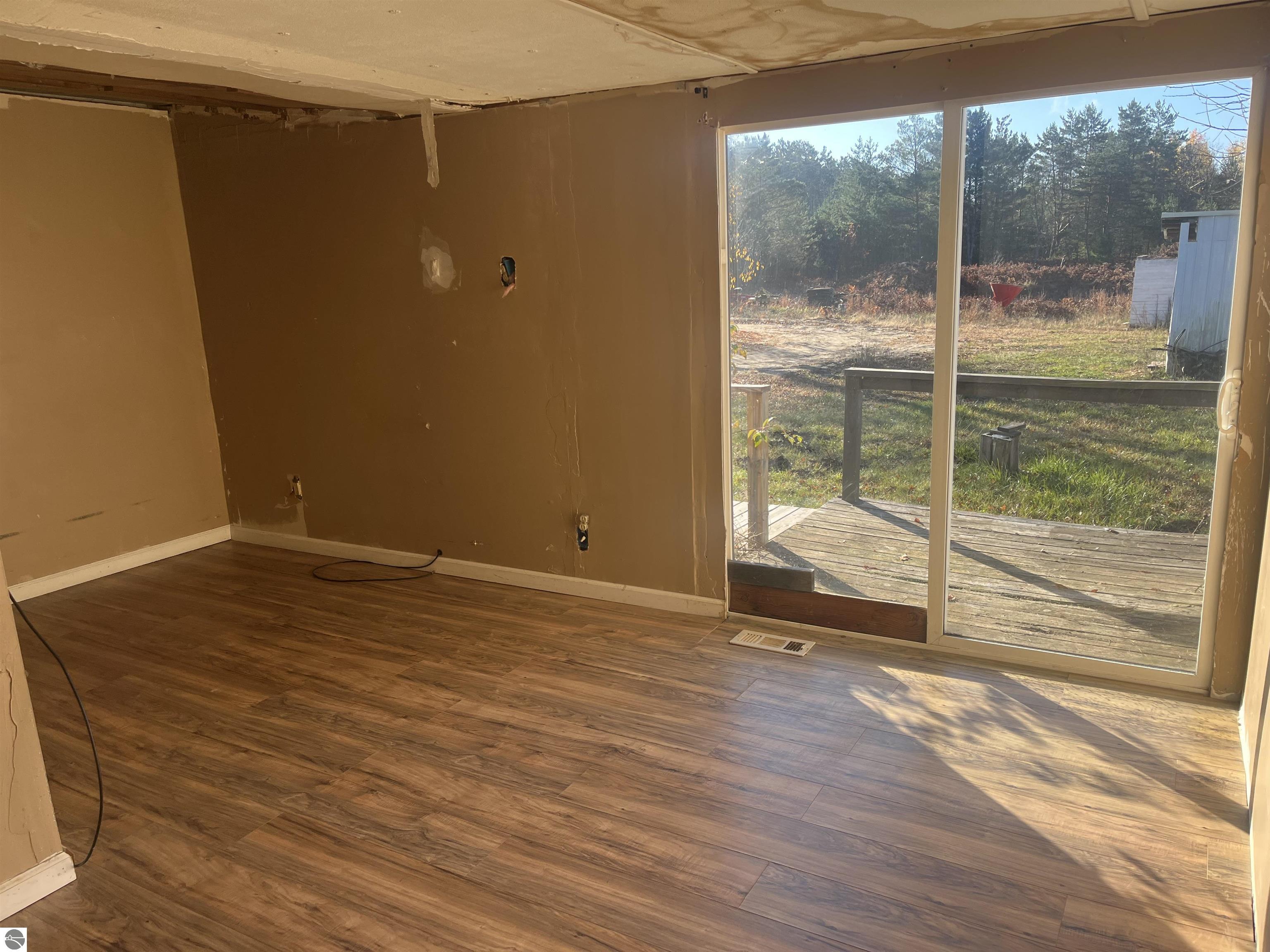 2800 Bonfire Trail