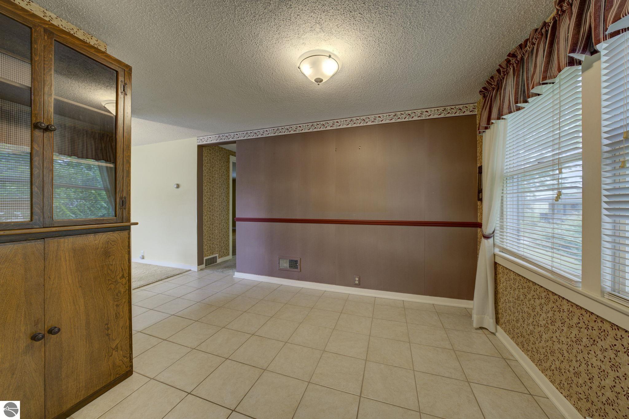 624 Fenton Street