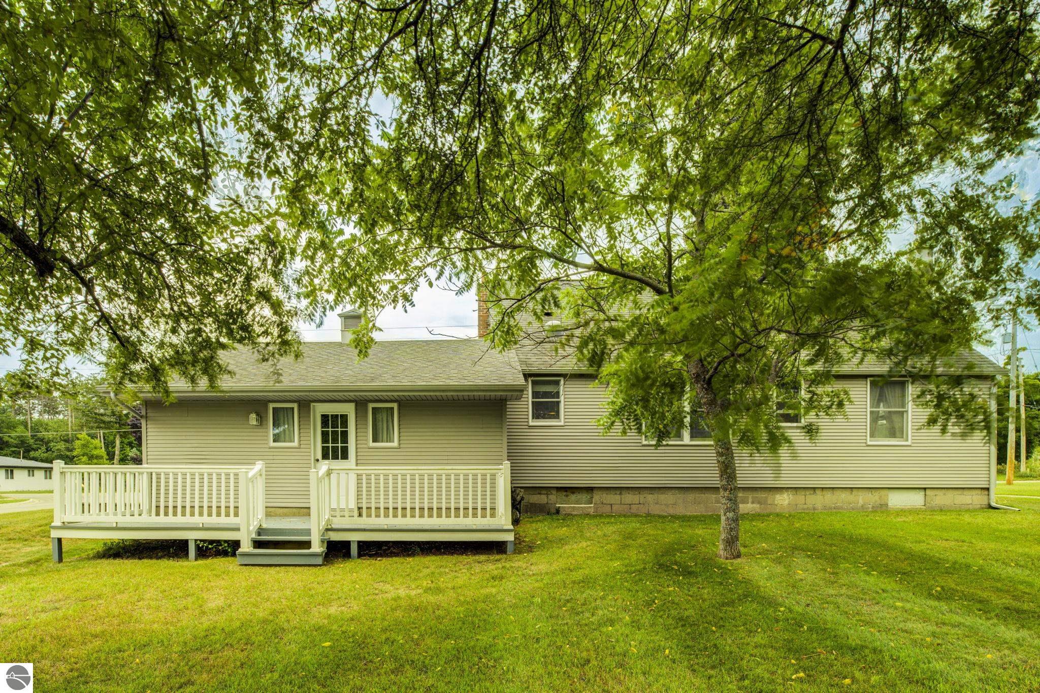 624 Fenton Street