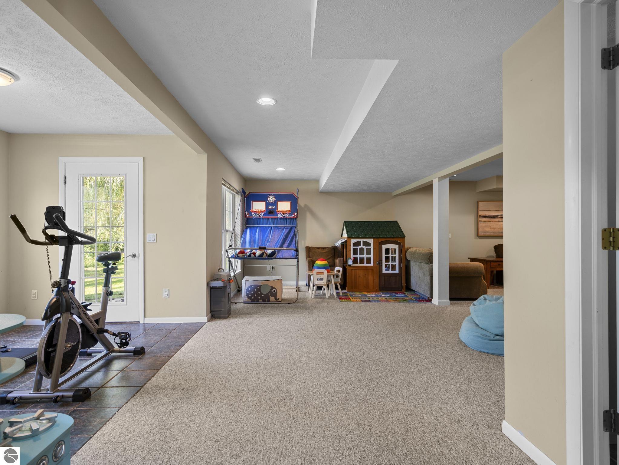 3934 Hidden Creek