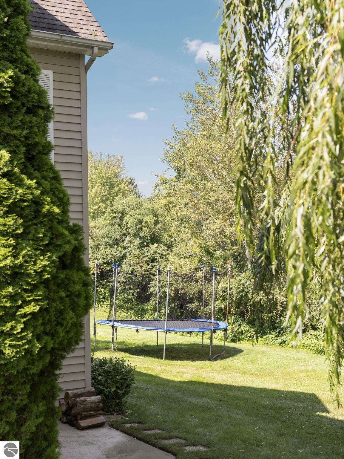 3934 Hidden Creek