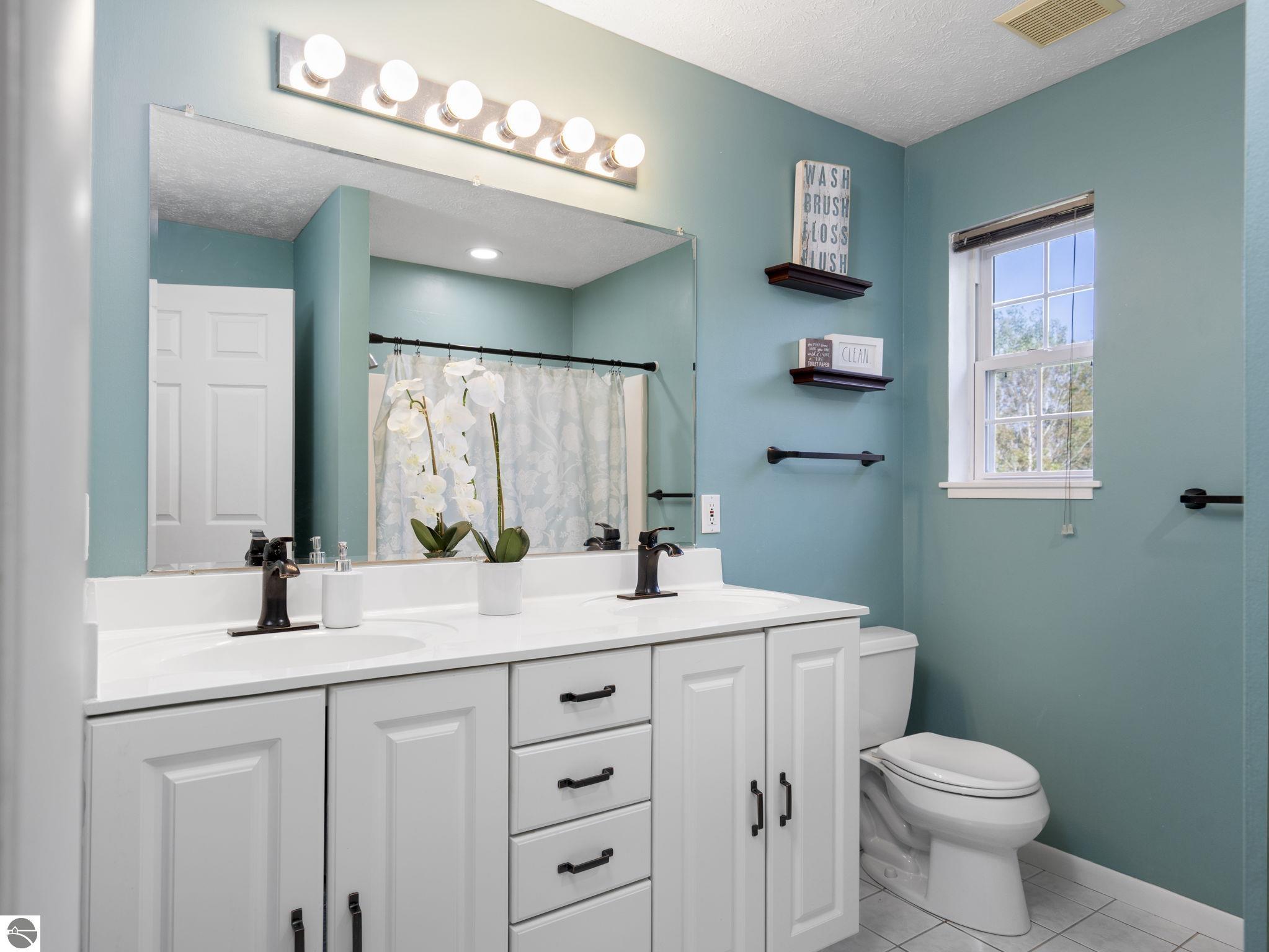 3934 Hidden Creek
