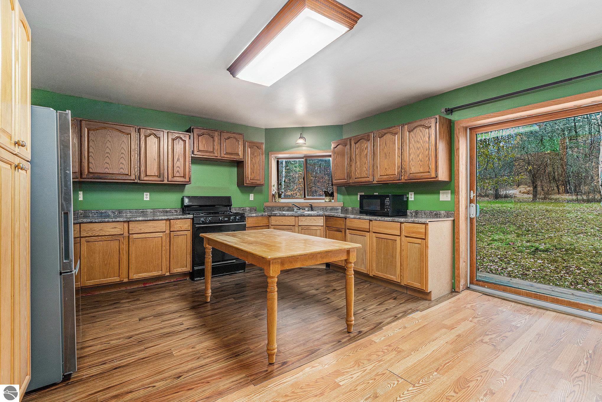 7436 Valley Street