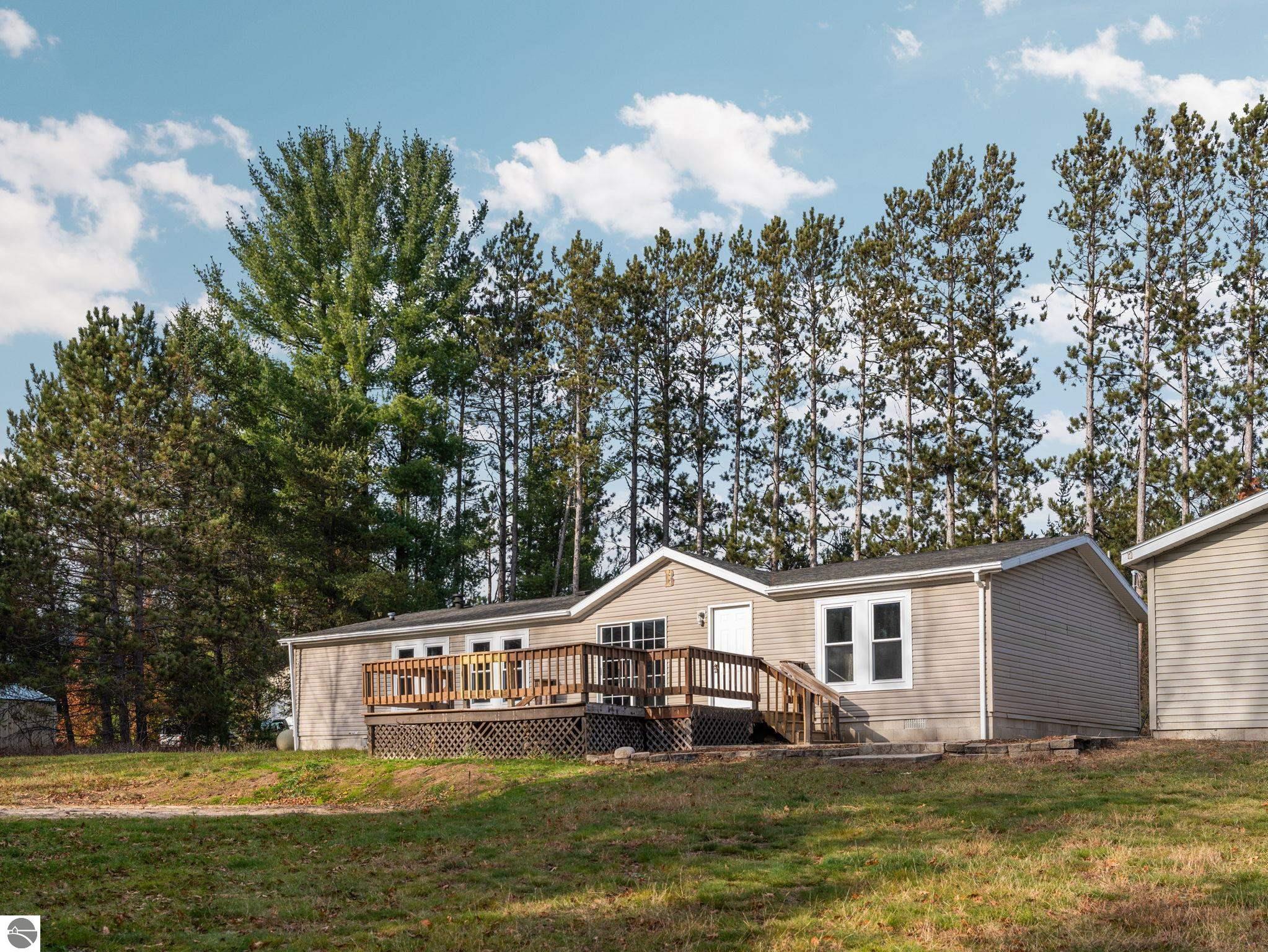 5765 Lund Road, Sw