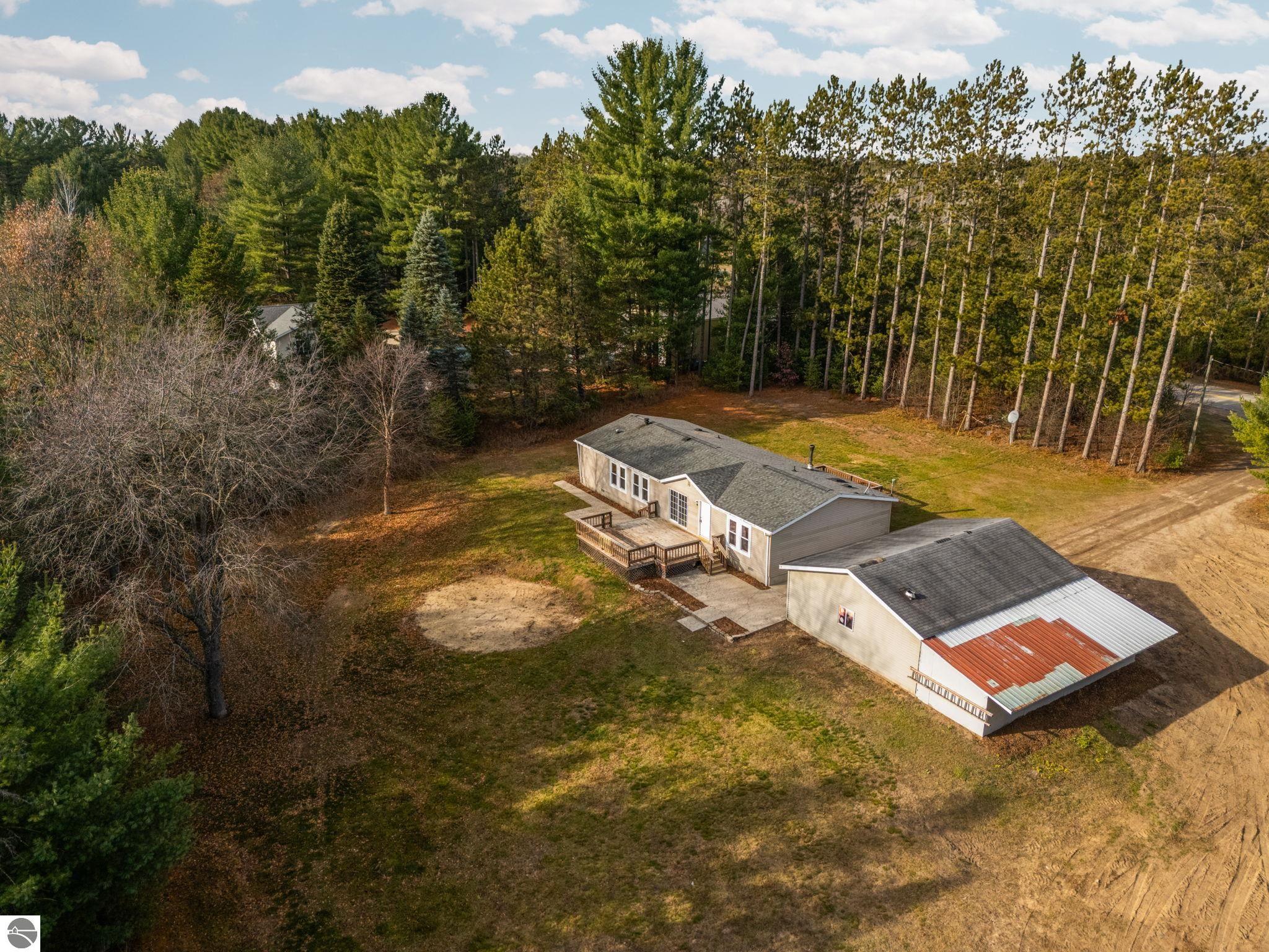 5765 Lund Road, Sw