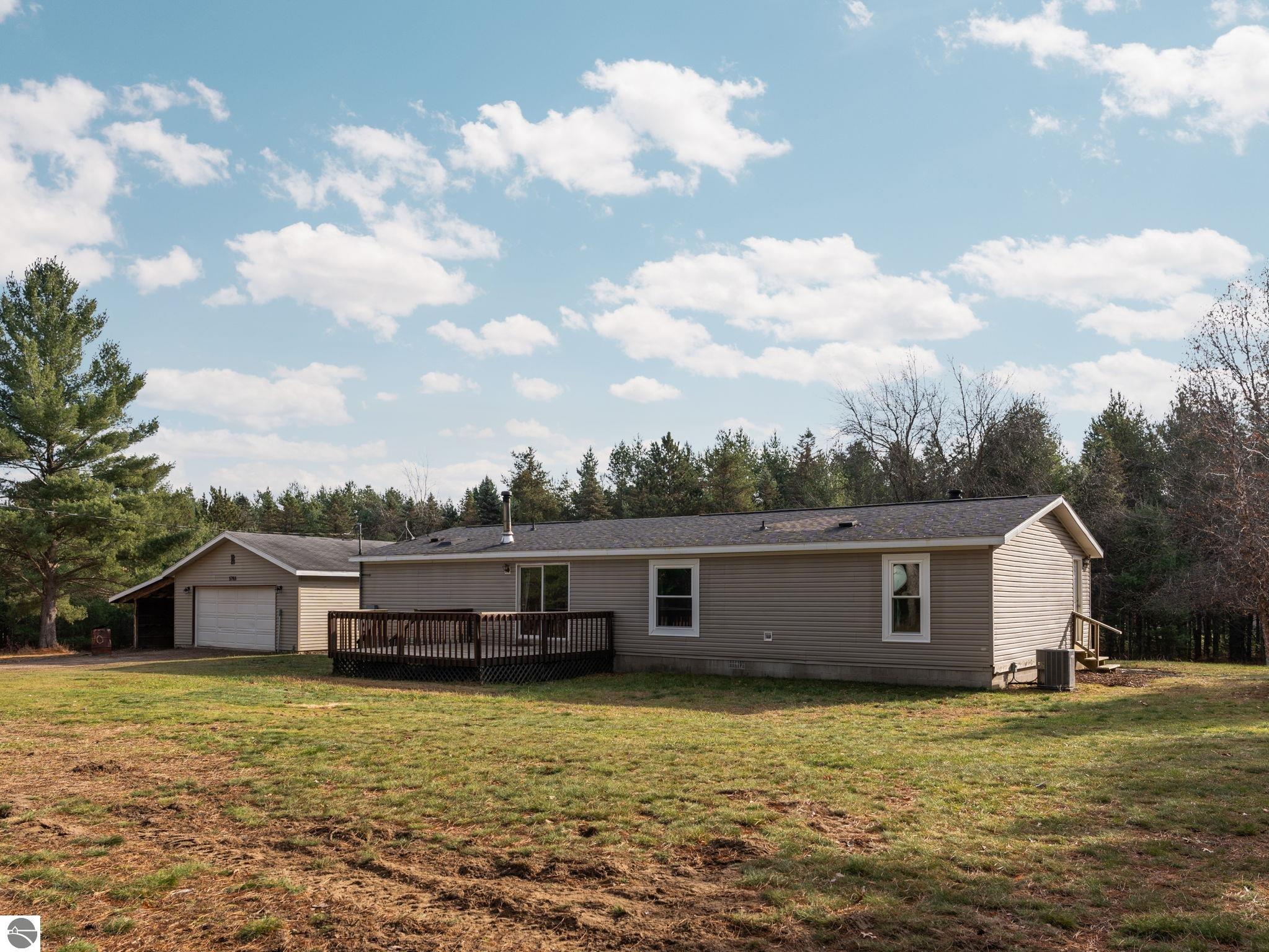 5765 Lund Road, Sw