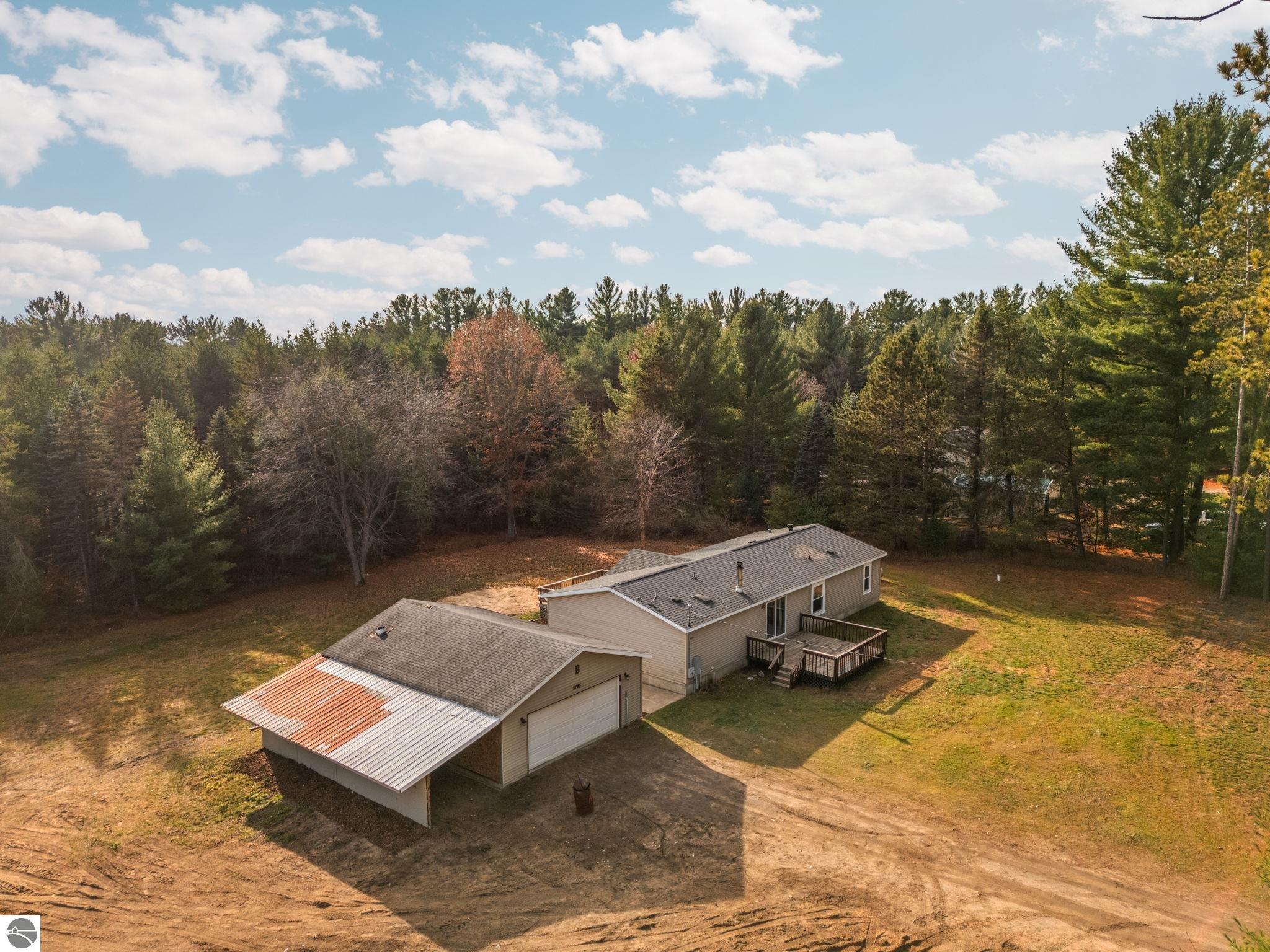 5765 Lund Road, Sw